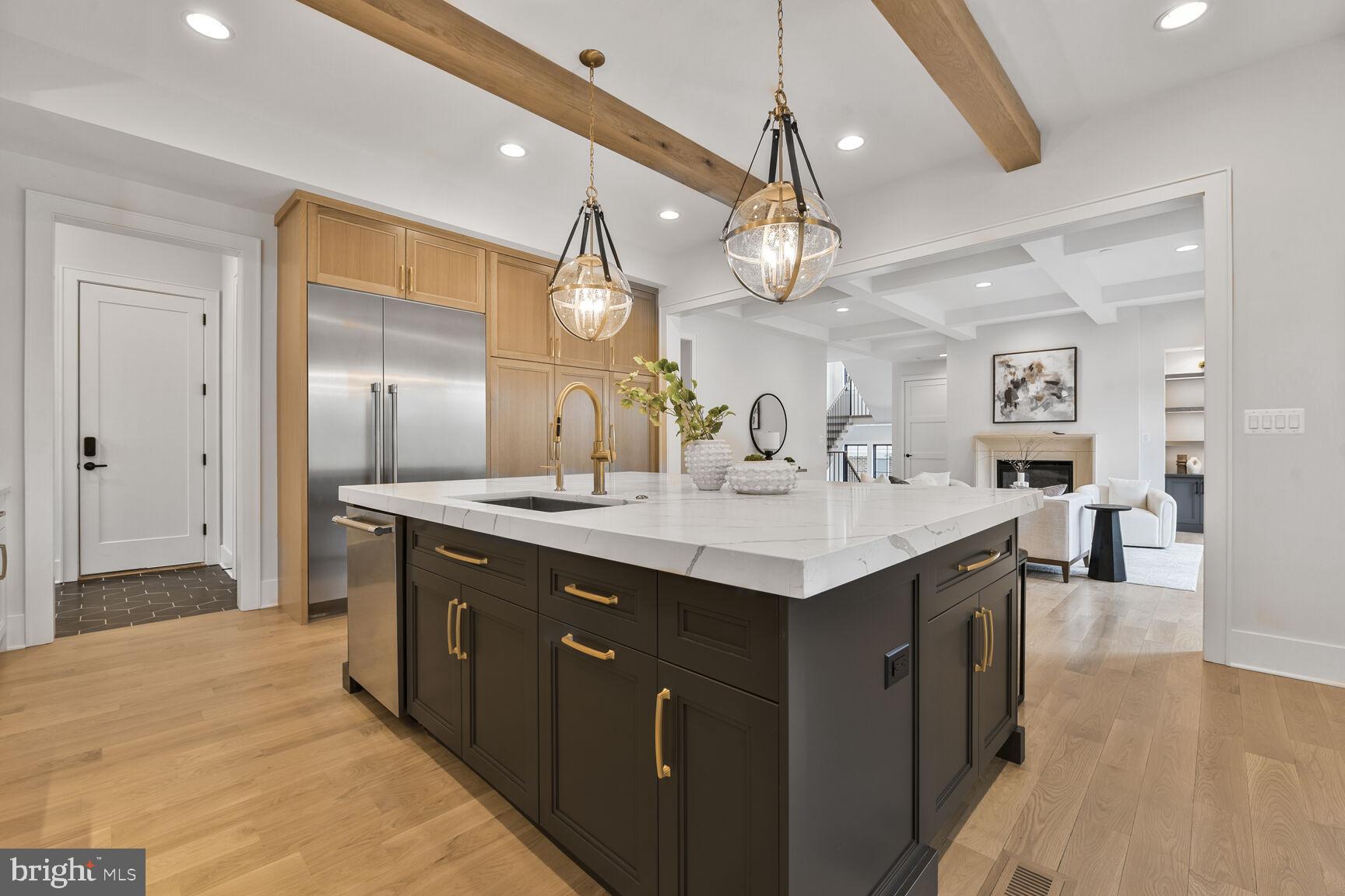 KENWOOD PARK - Residential