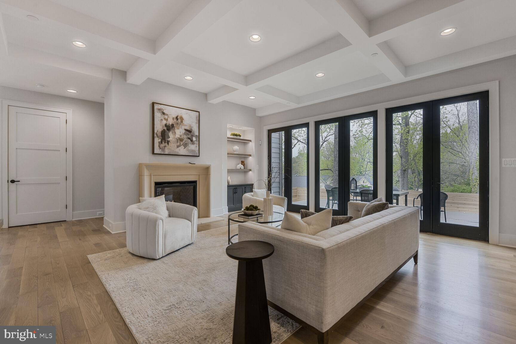 KENWOOD PARK - Residential