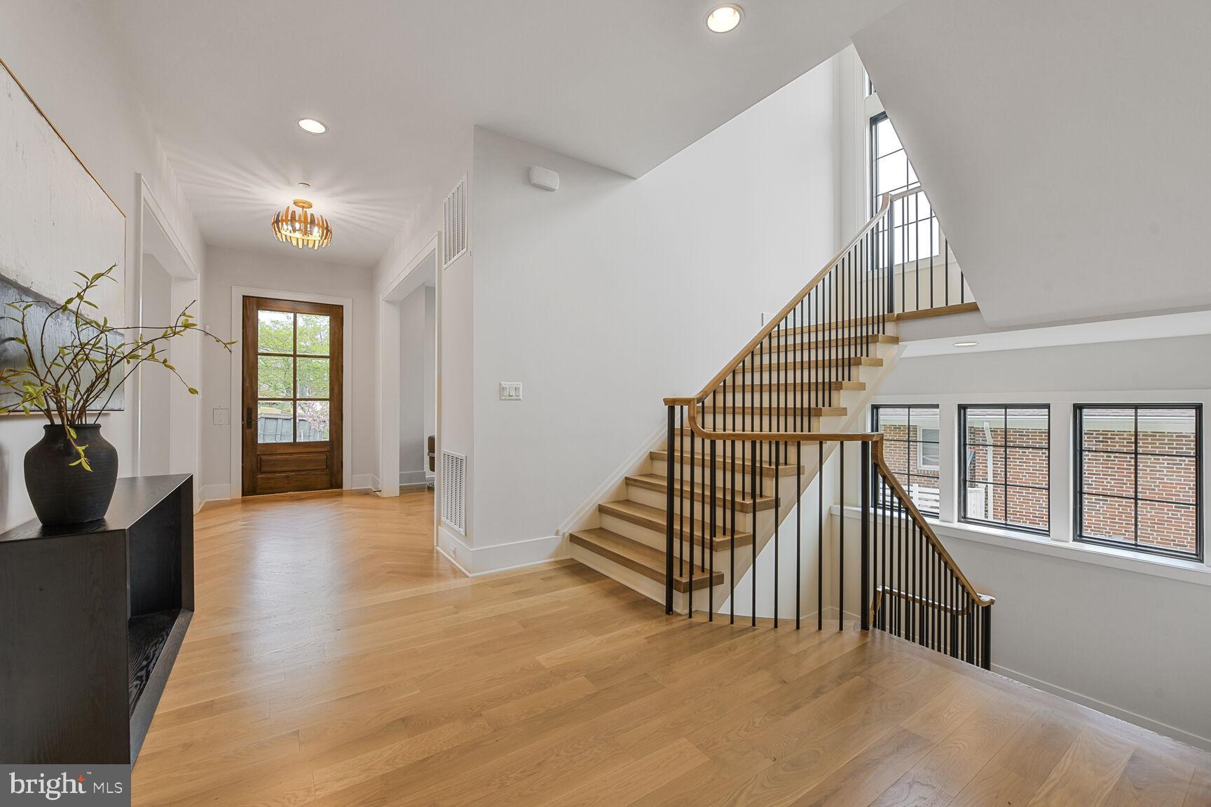 KENWOOD PARK - Residential