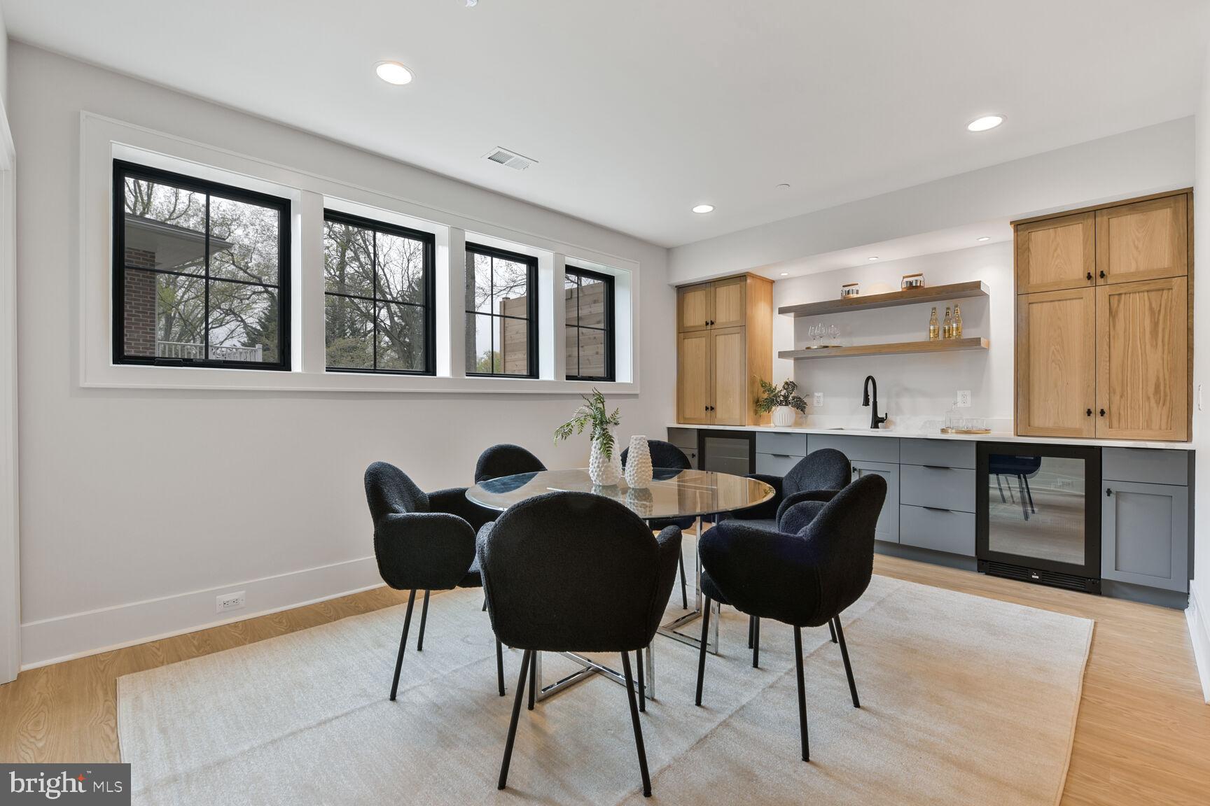 KENWOOD PARK - Residential