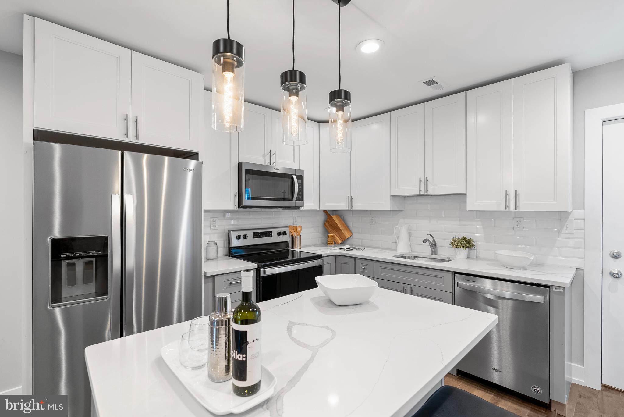 OLDE KENSINGTON - Residential