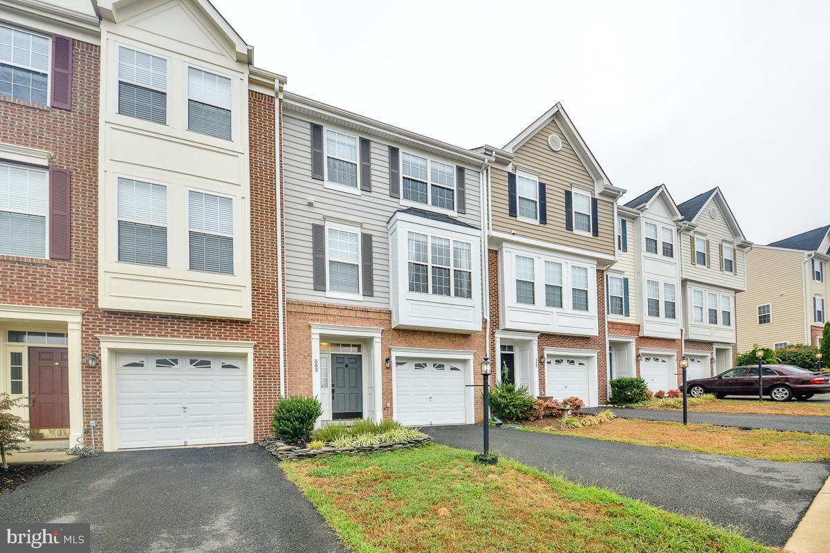 POTOMAC STATION - Residential Lease