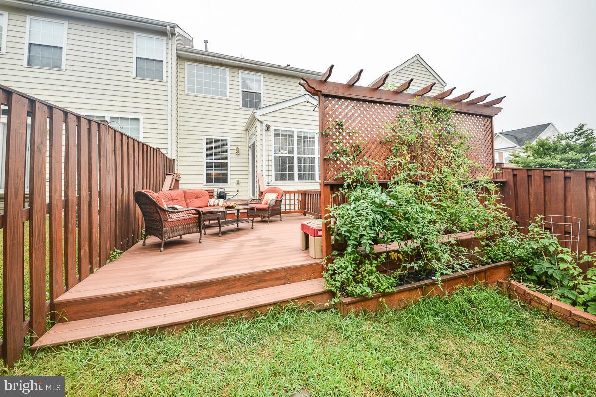 POTOMAC STATION - Residential Lease