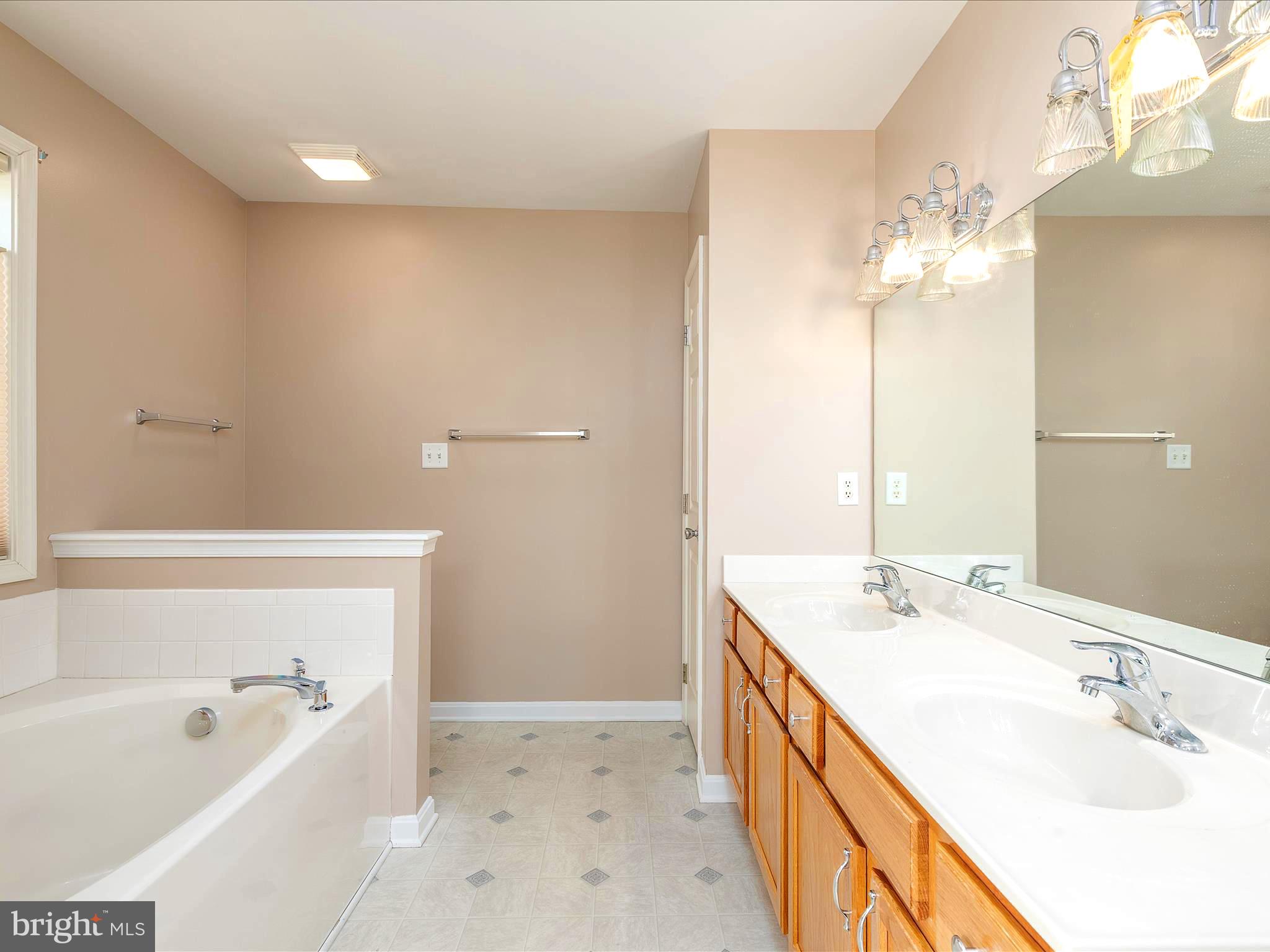 HAMMONDS MILL - Residential