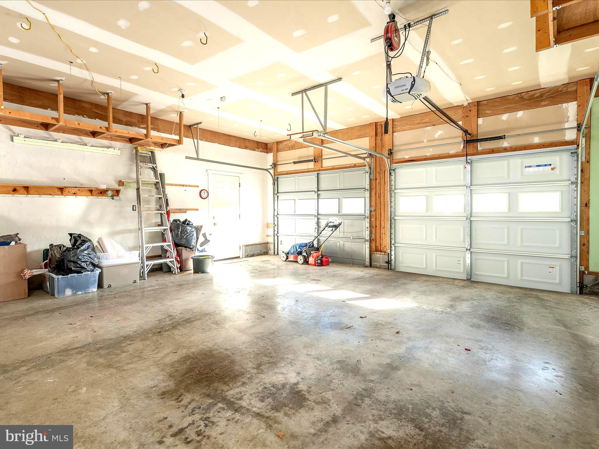 HAMMONDS MILL - Residential