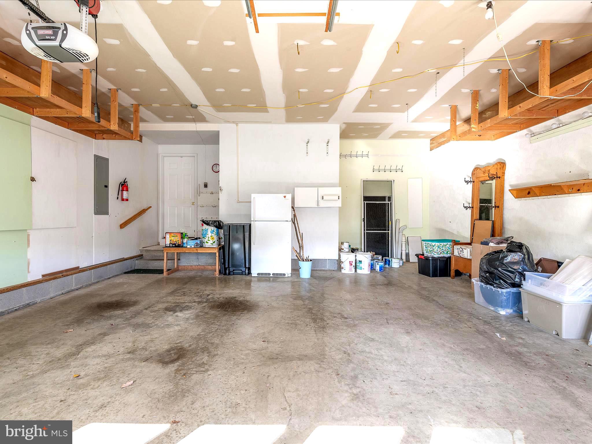 HAMMONDS MILL - Residential