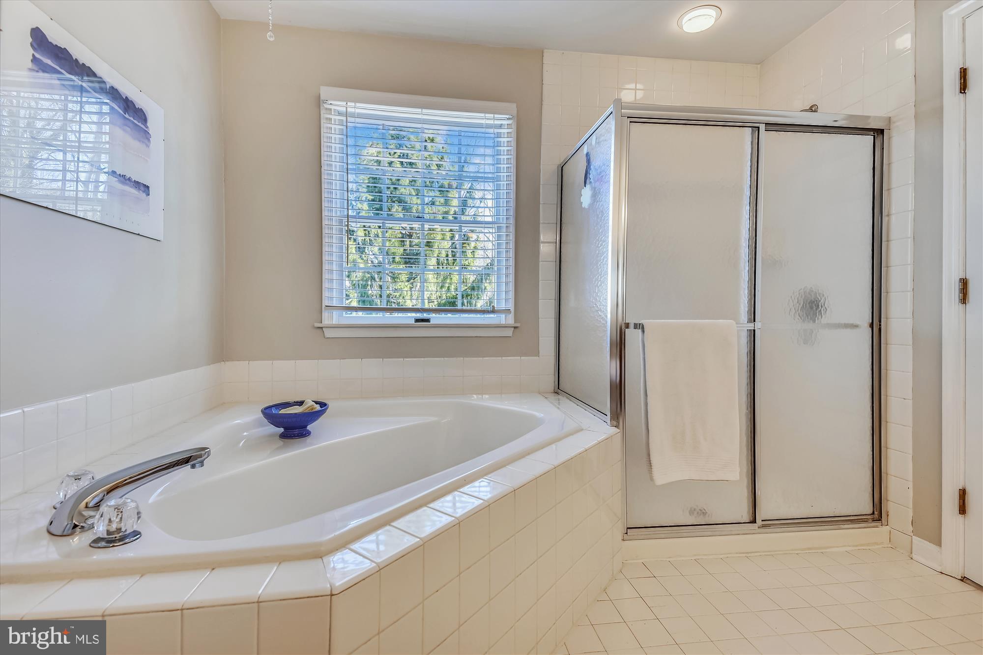 HUNTERS RUN - Residential