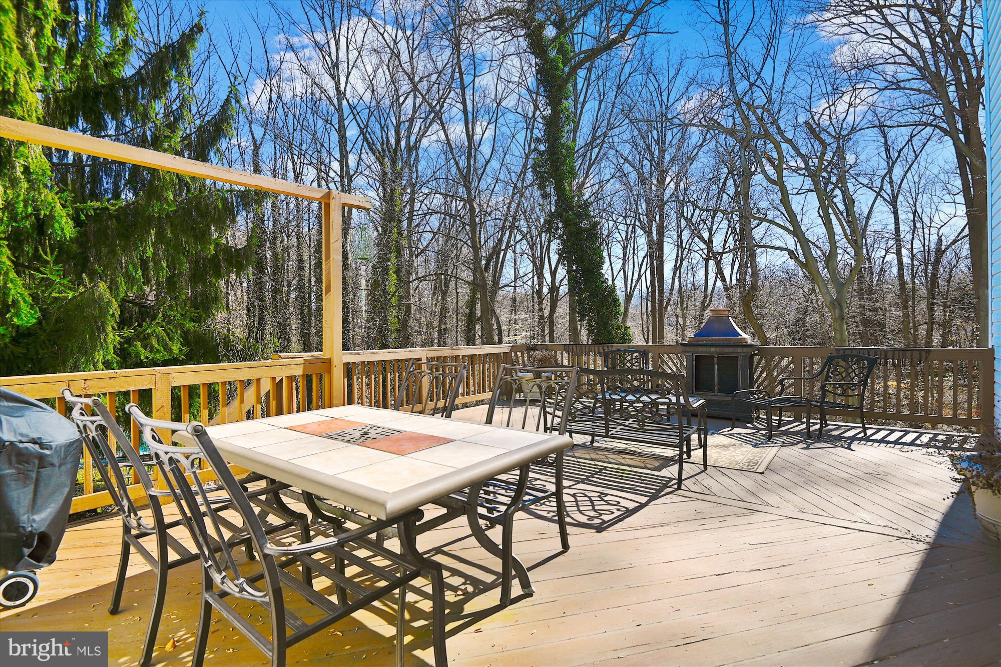 HUNTERS RUN - Residential