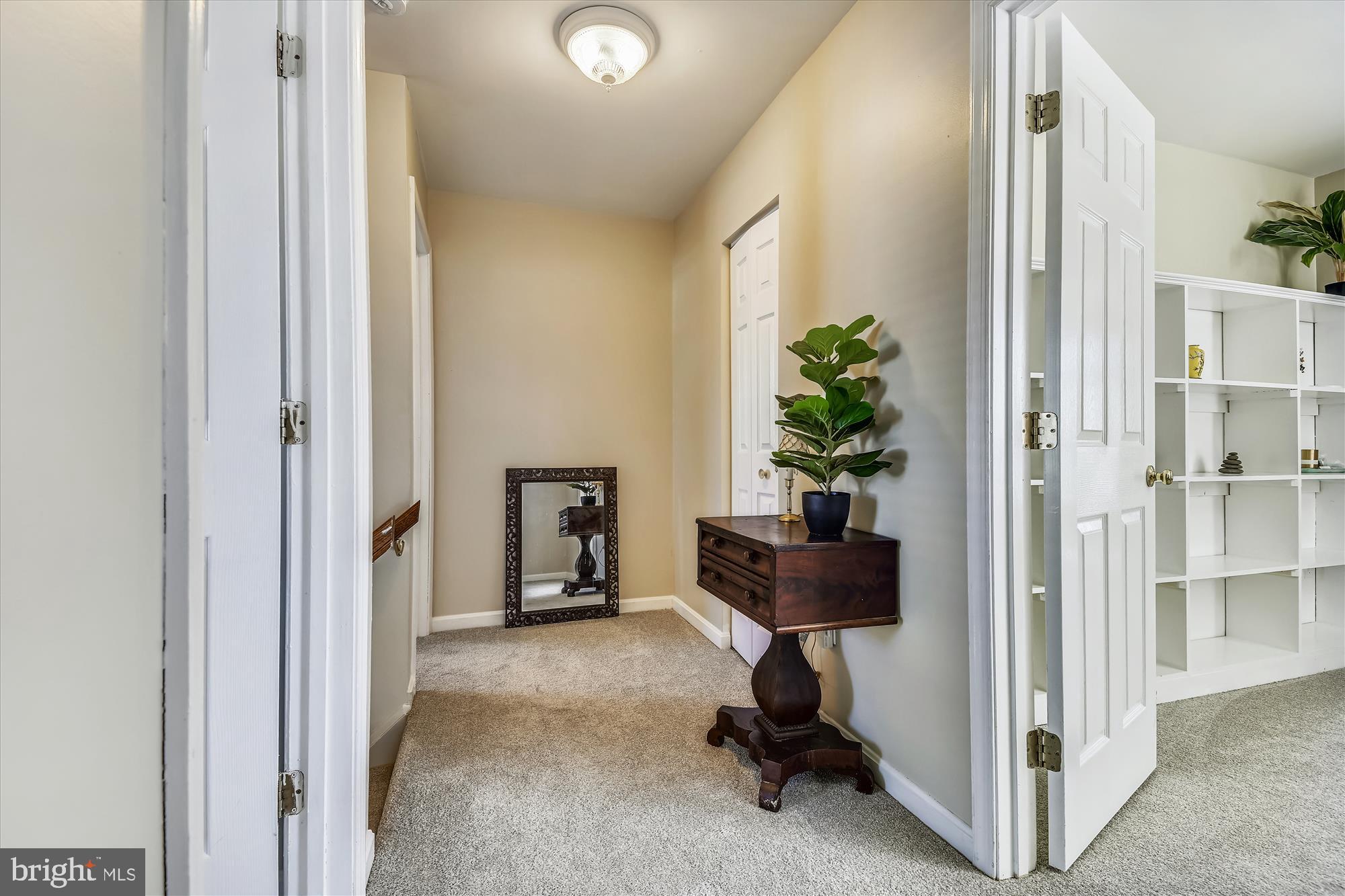 HUNTERS RUN - Residential