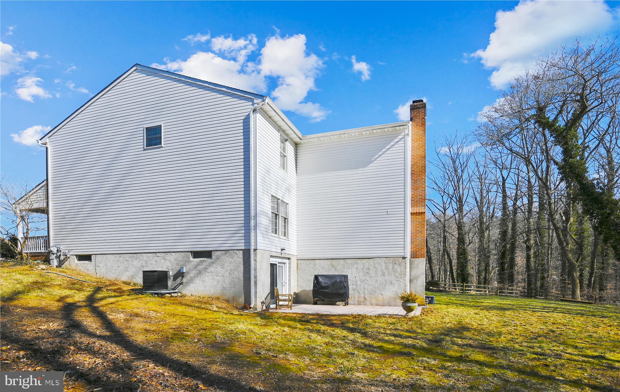 HUNTERS RUN - Residential