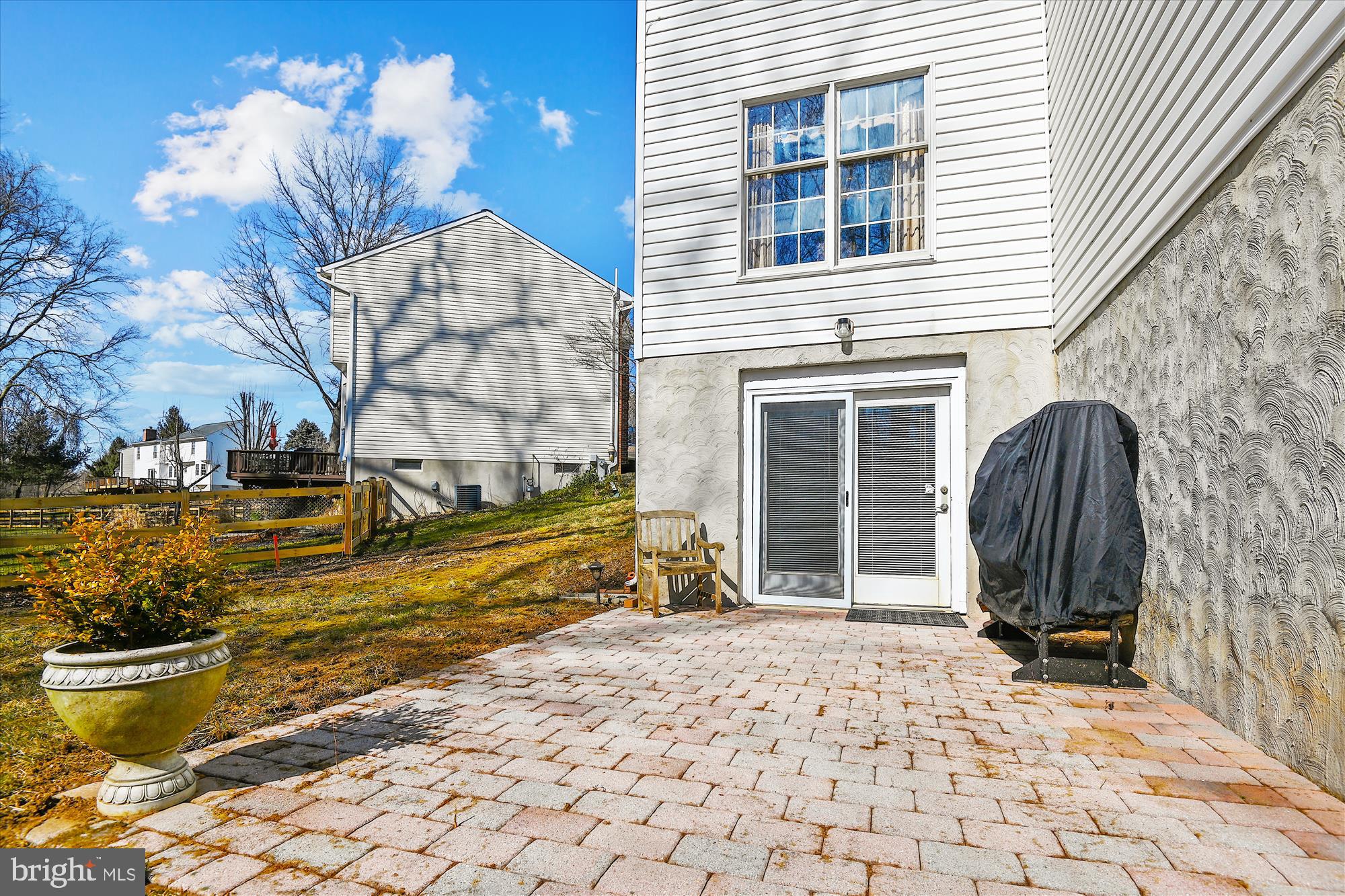 HUNTERS RUN - Residential