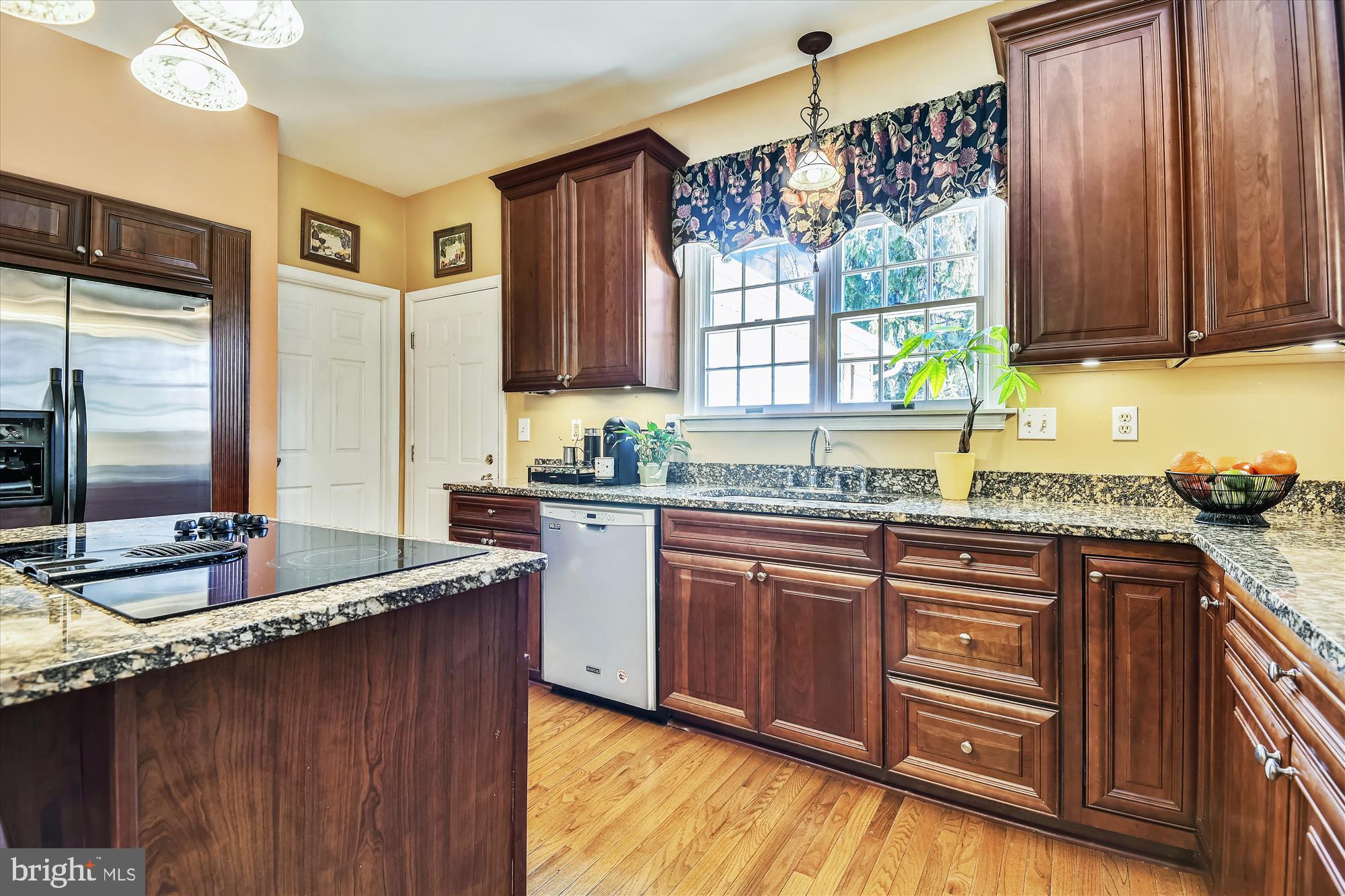 HUNTERS RUN - Residential