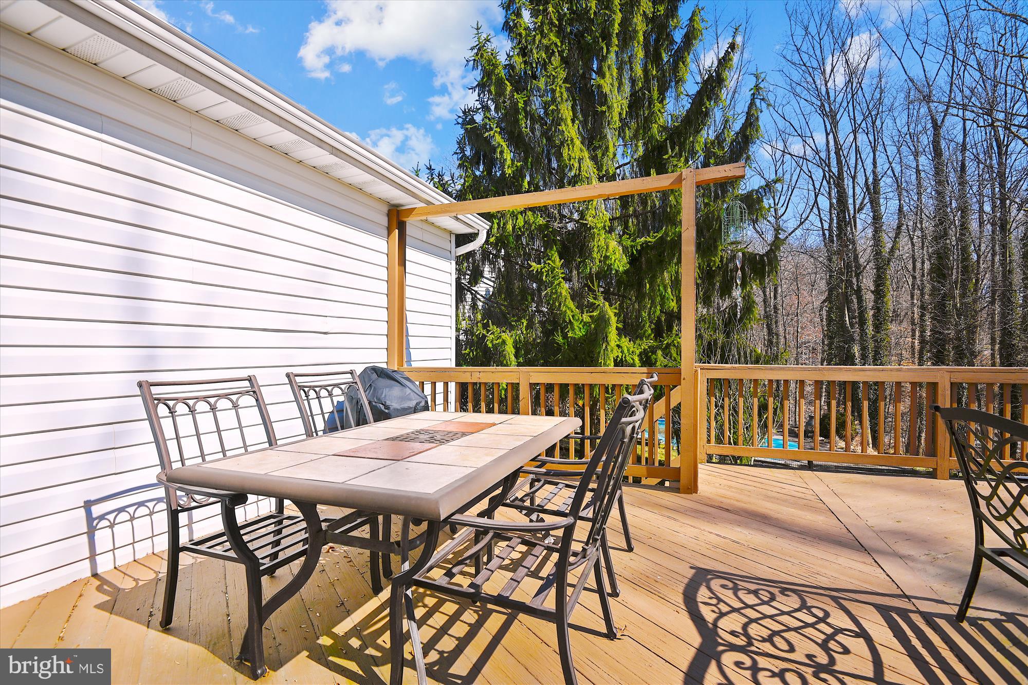 HUNTERS RUN - Residential