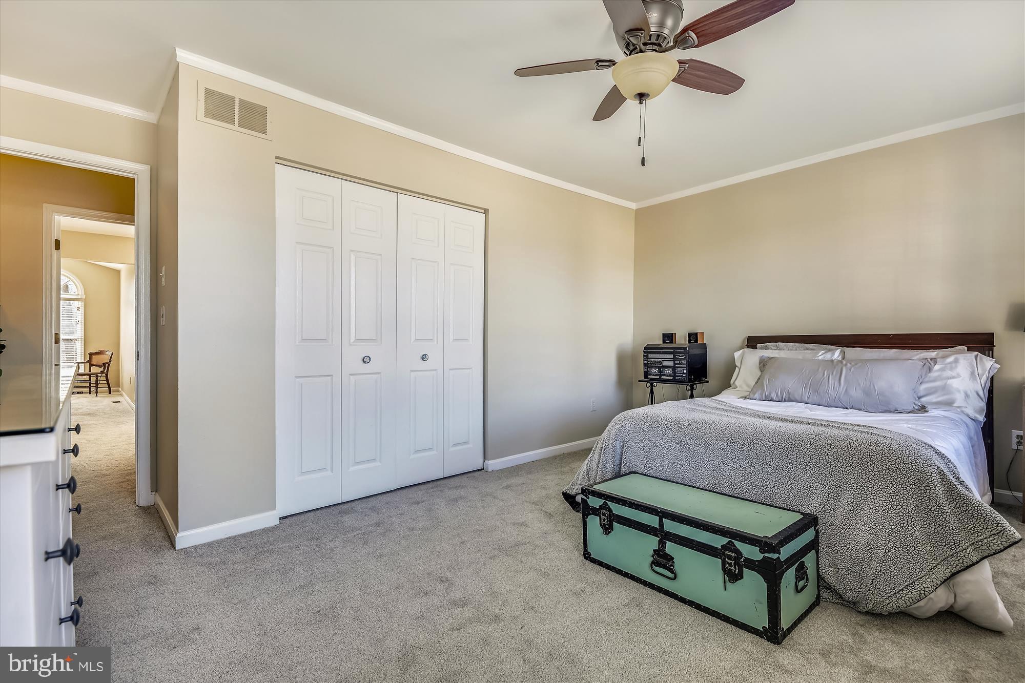 HUNTERS RUN - Residential