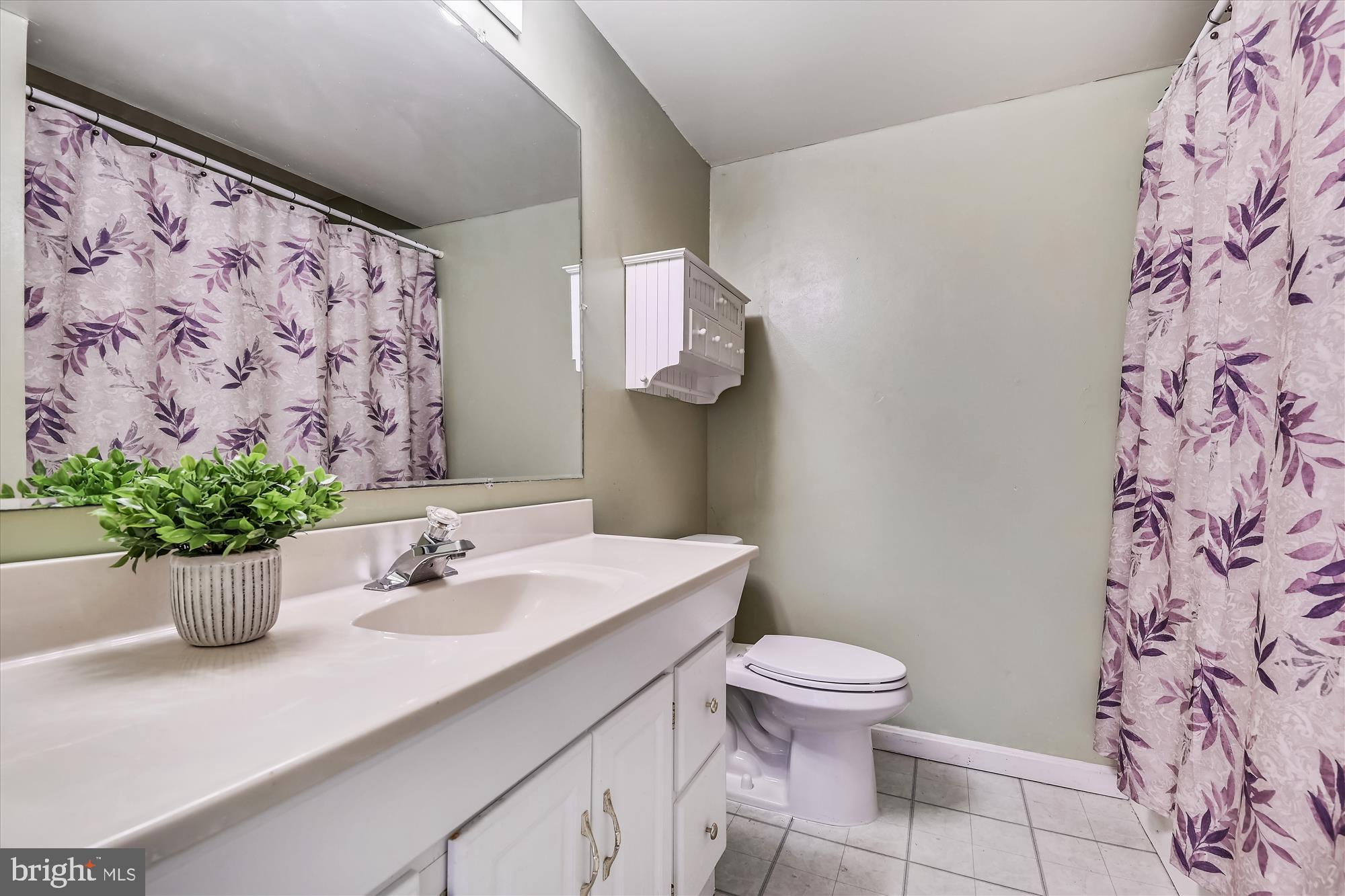 HUNTERS RUN - Residential