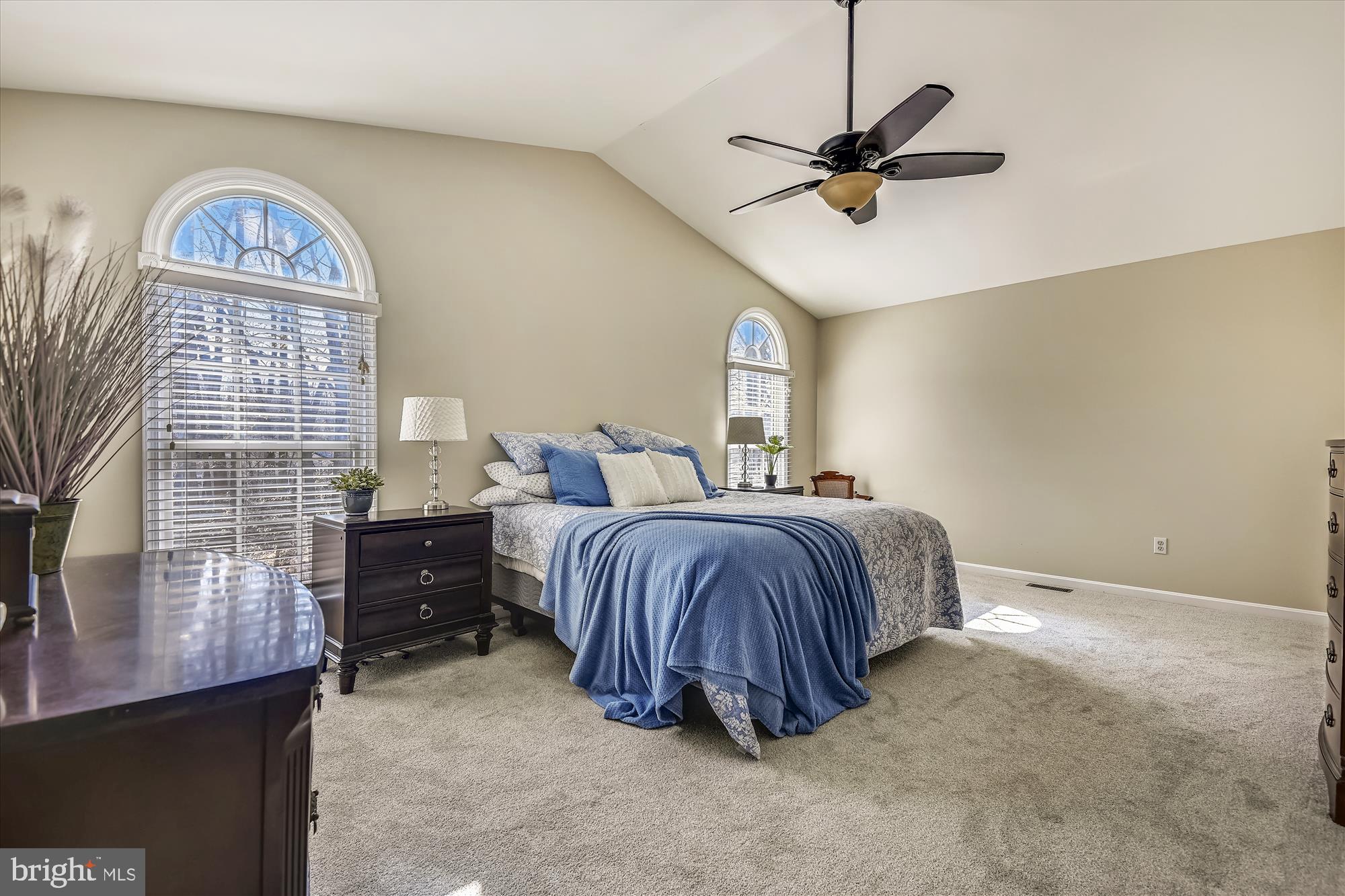 HUNTERS RUN - Residential