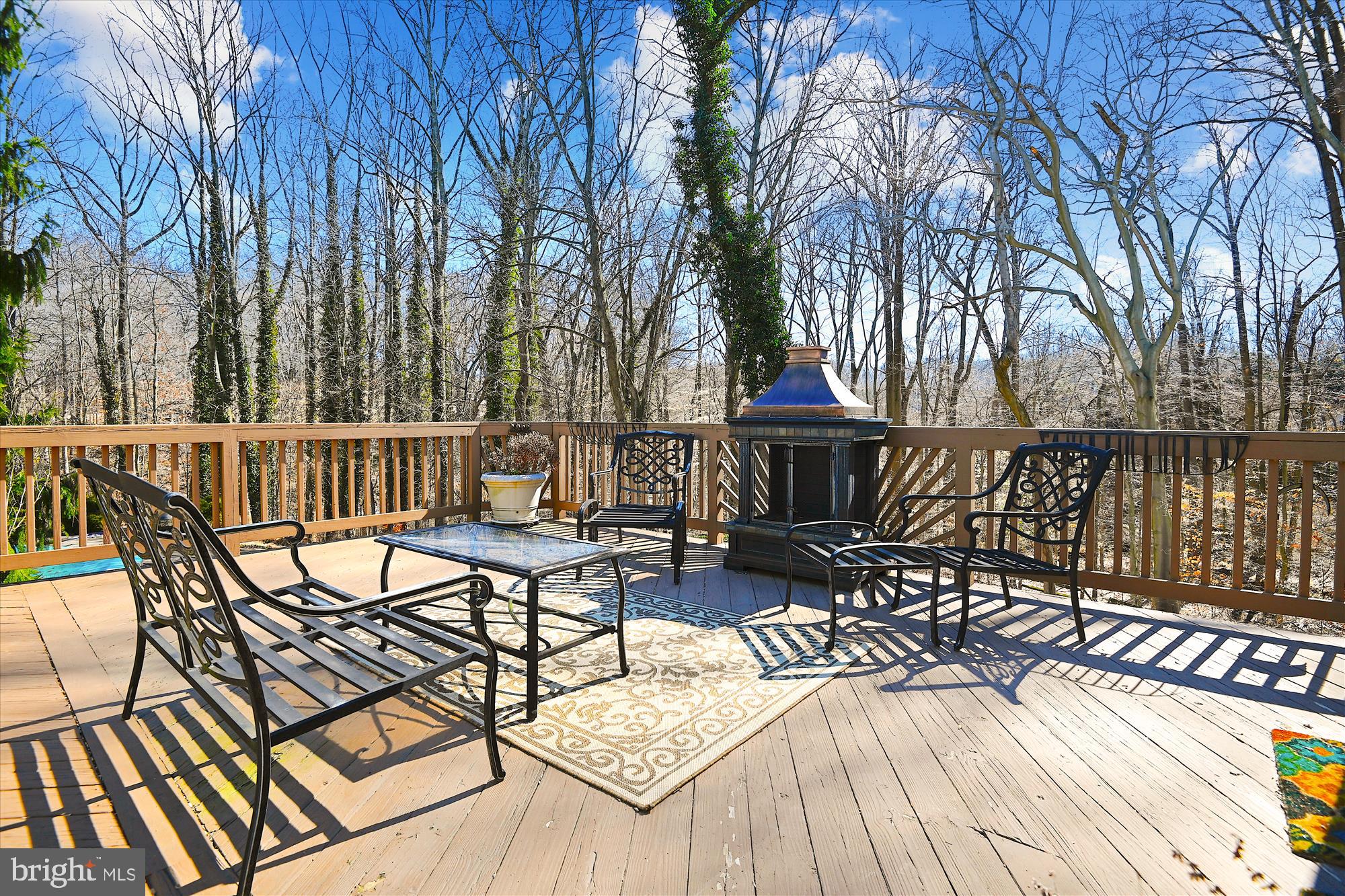 HUNTERS RUN - Residential