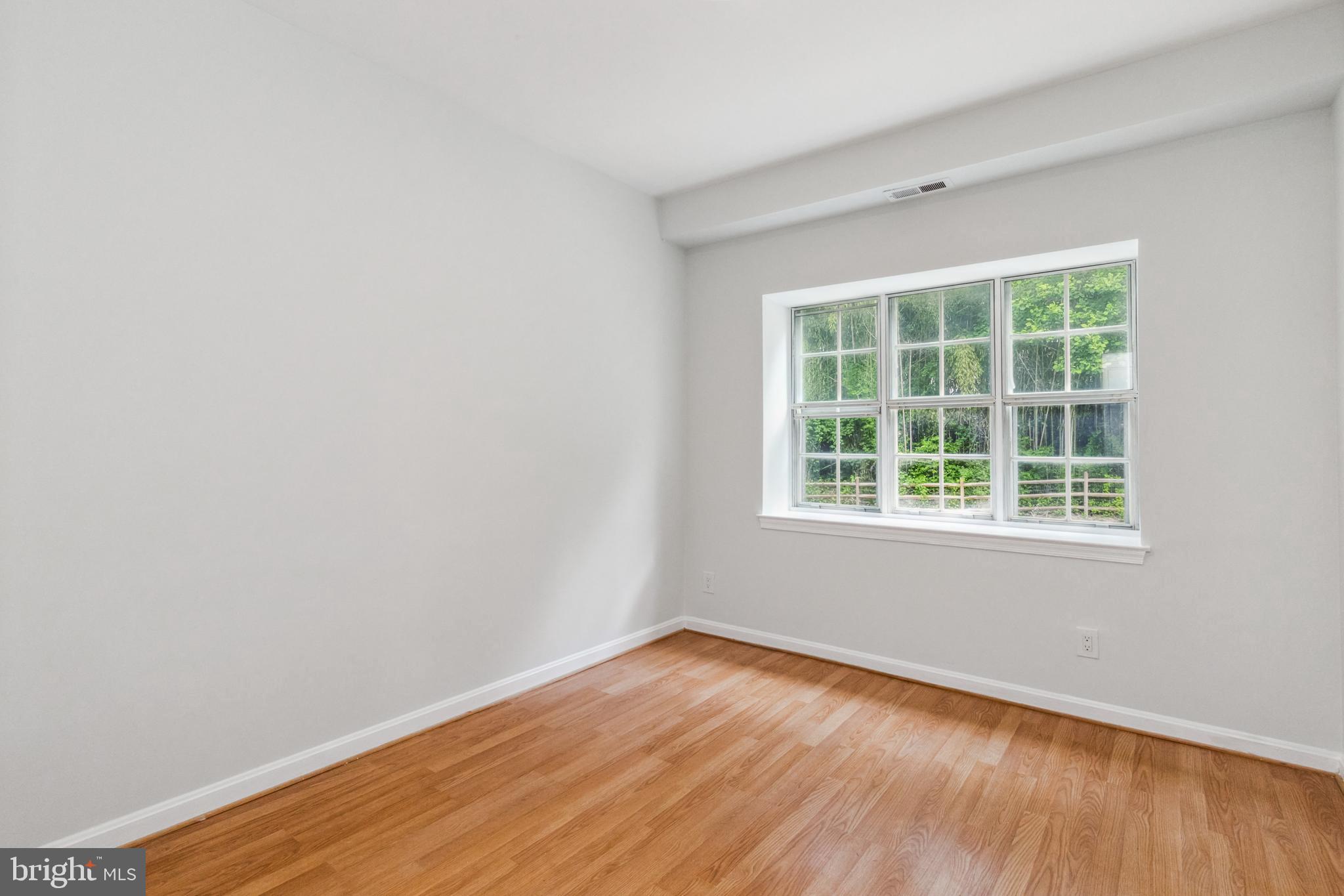 LAKESHORE - Residential