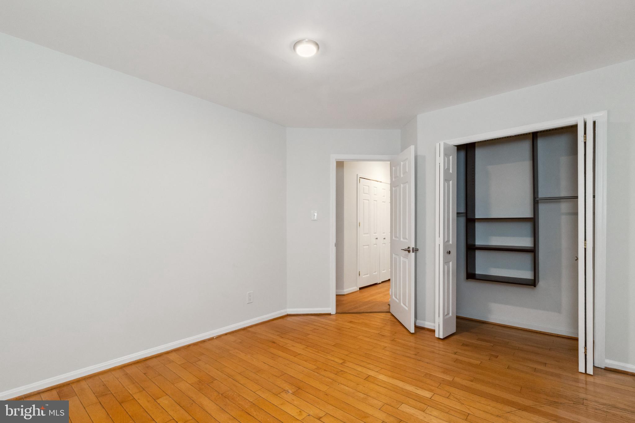 LAKESHORE - Residential