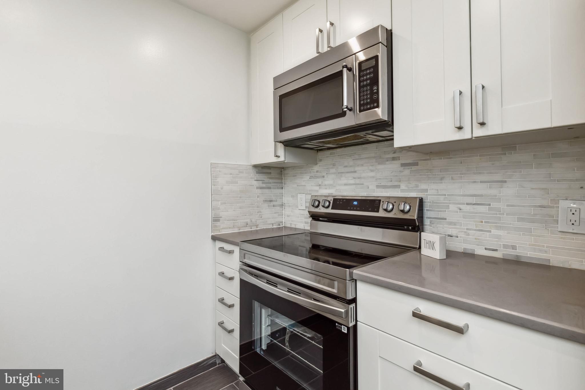 LAKESHORE - Residential