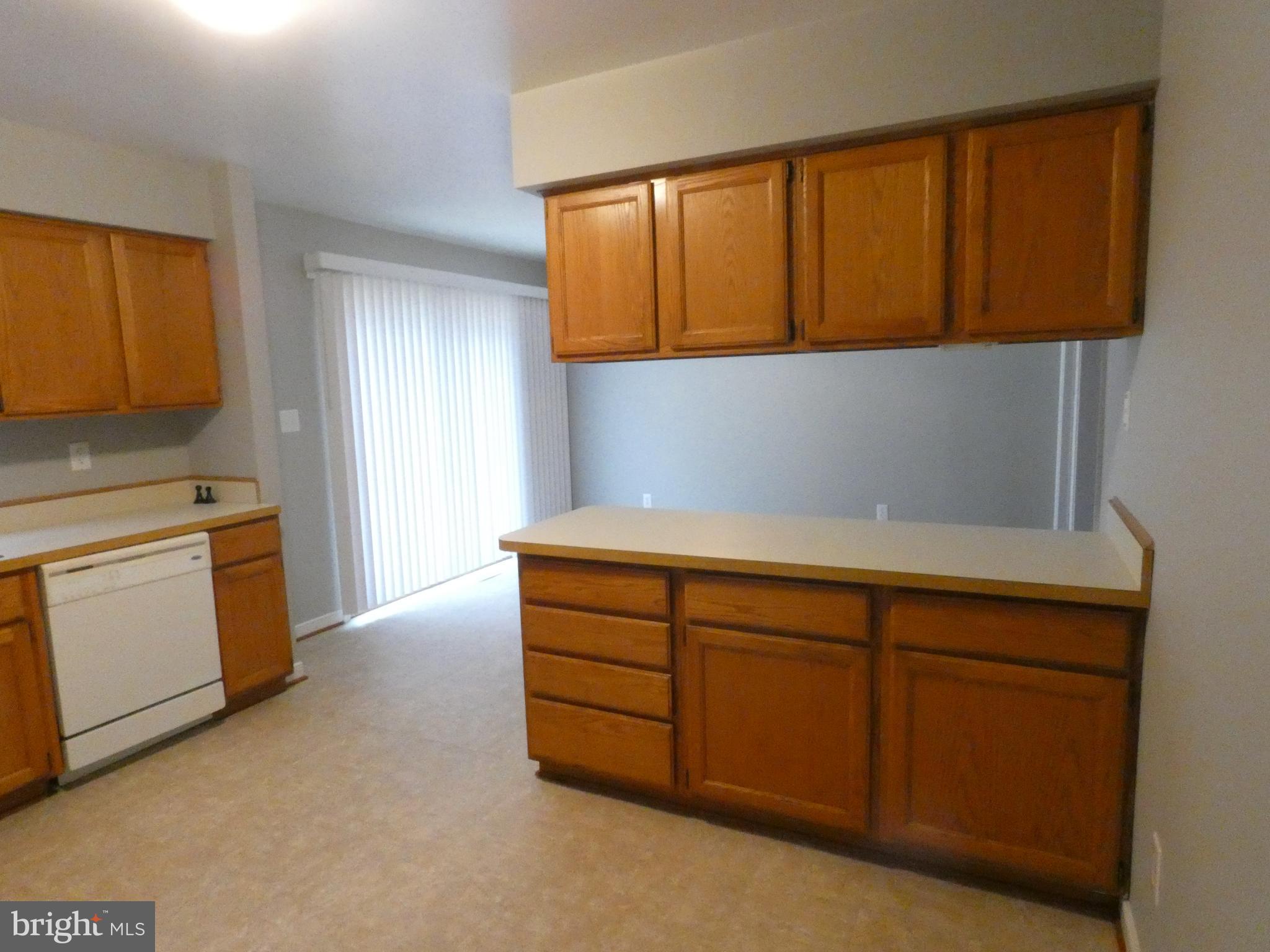 SUMMERSET - Residential Lease