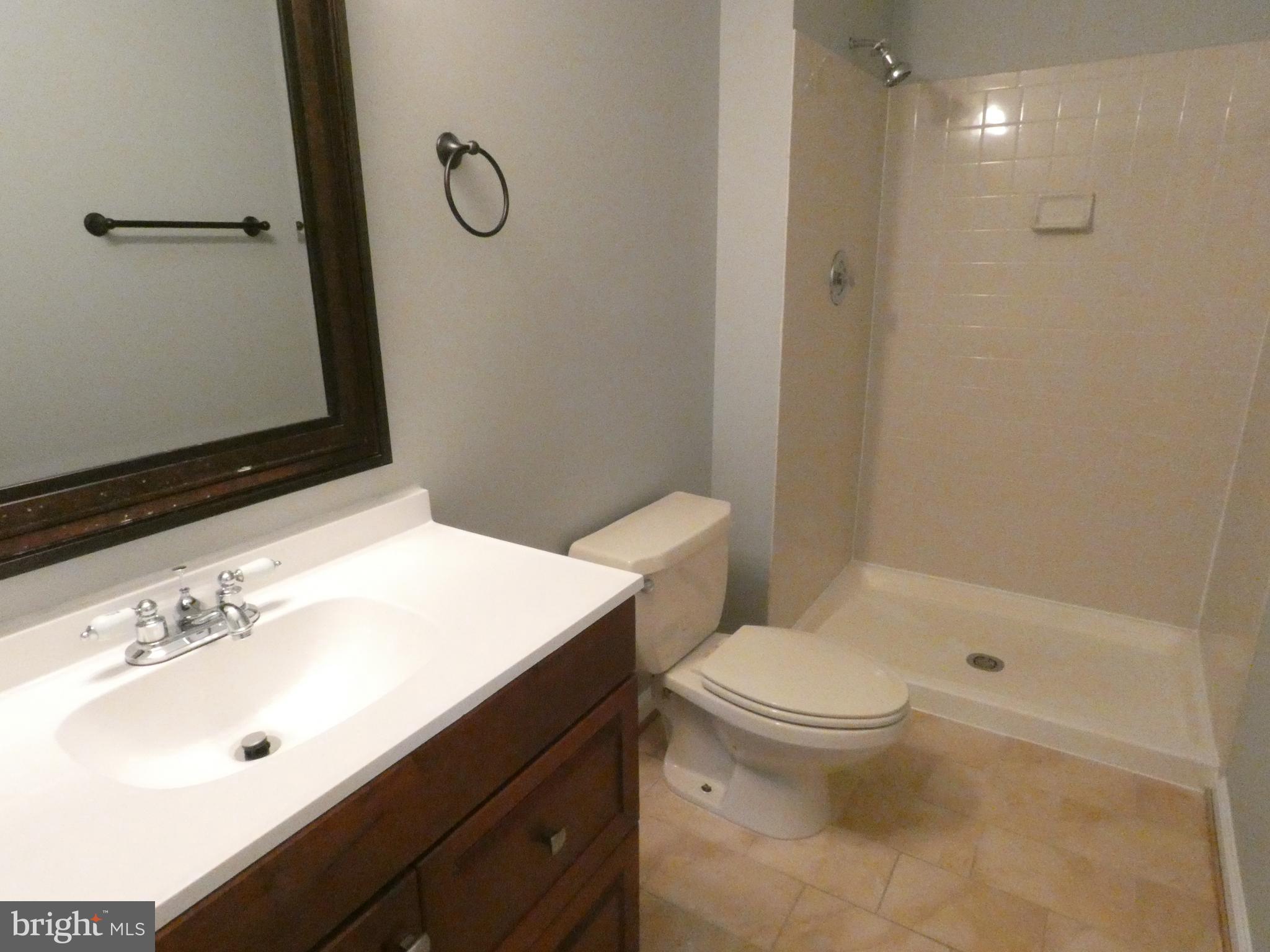 SUMMERSET - Residential Lease