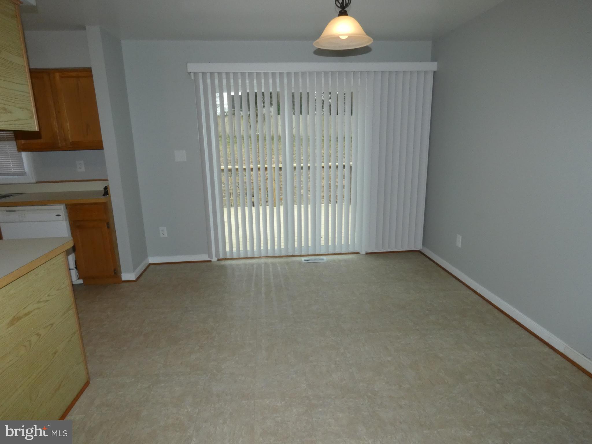 SUMMERSET - Residential Lease