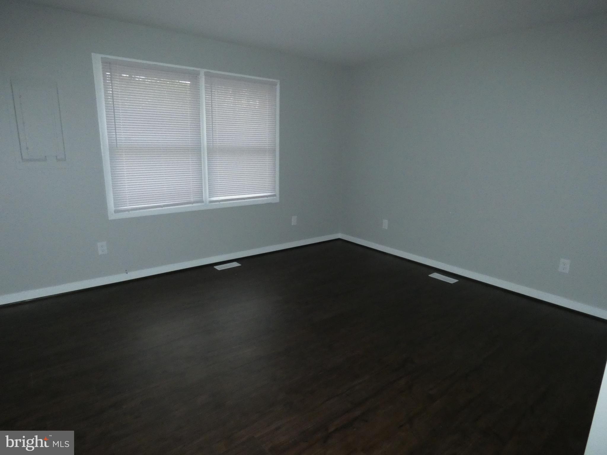 SUMMERSET - Residential Lease