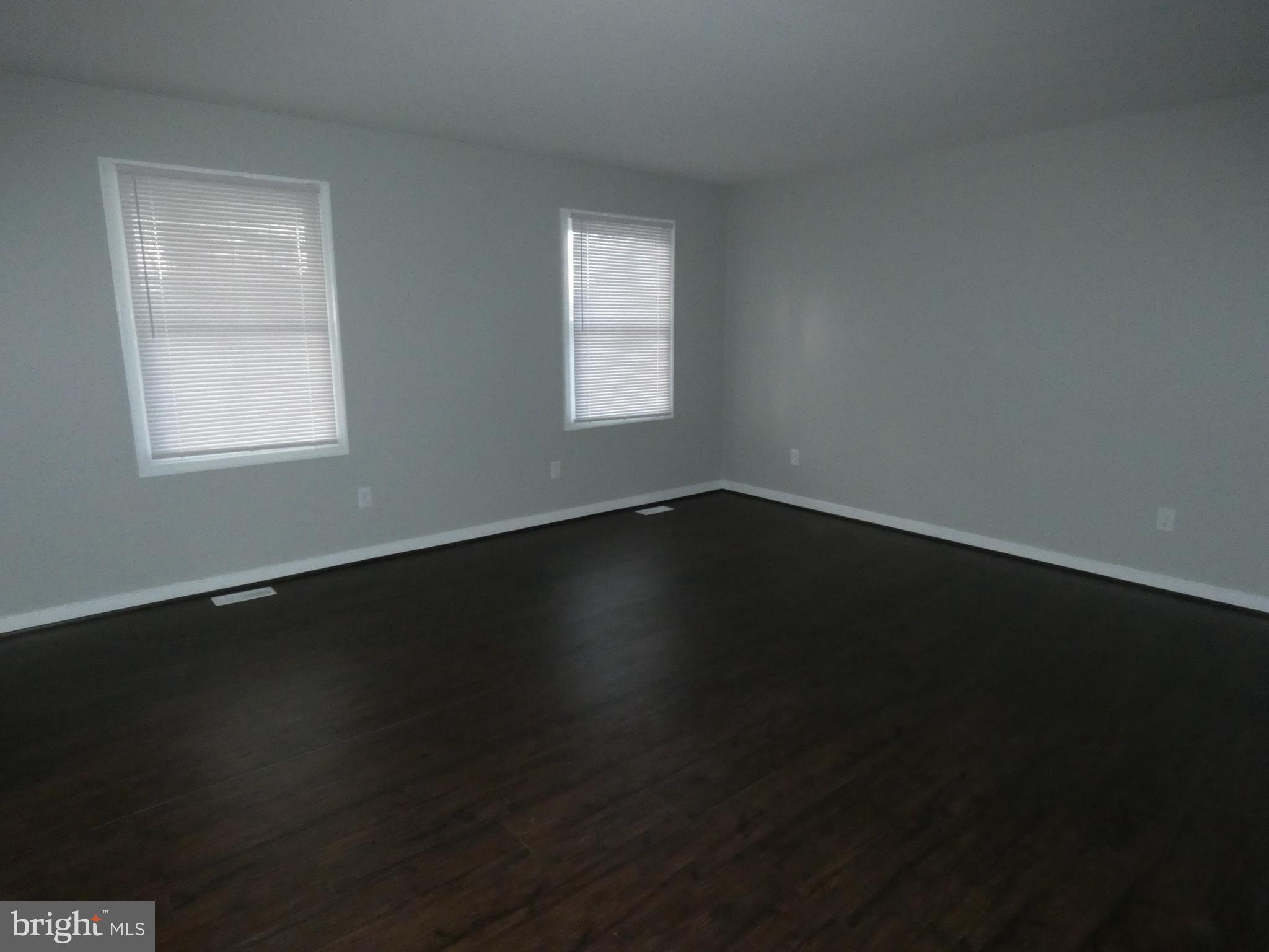 SUMMERSET - Residential Lease