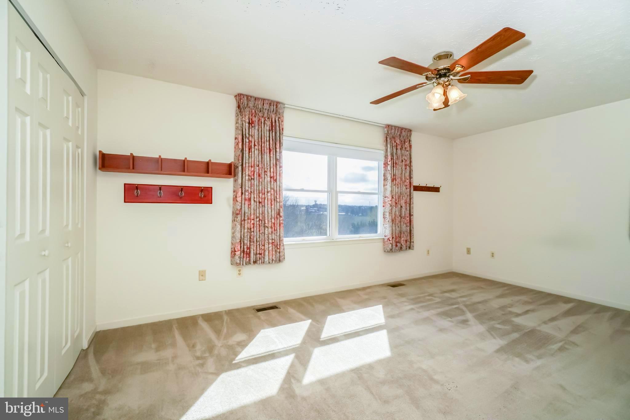 SUMMER HILL - Residential