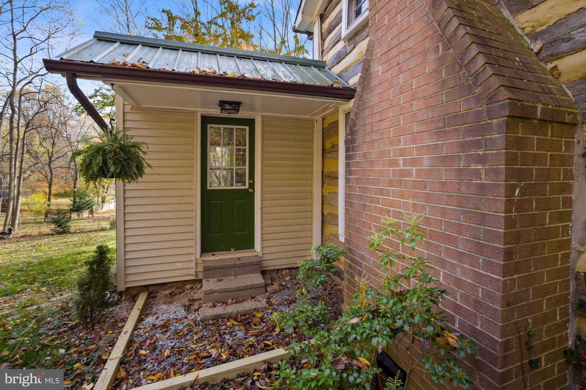 LEESBURG - Residential Lease