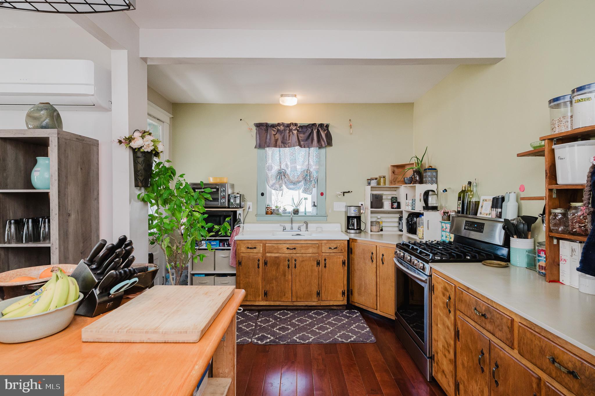 ELMWOOD - Residential