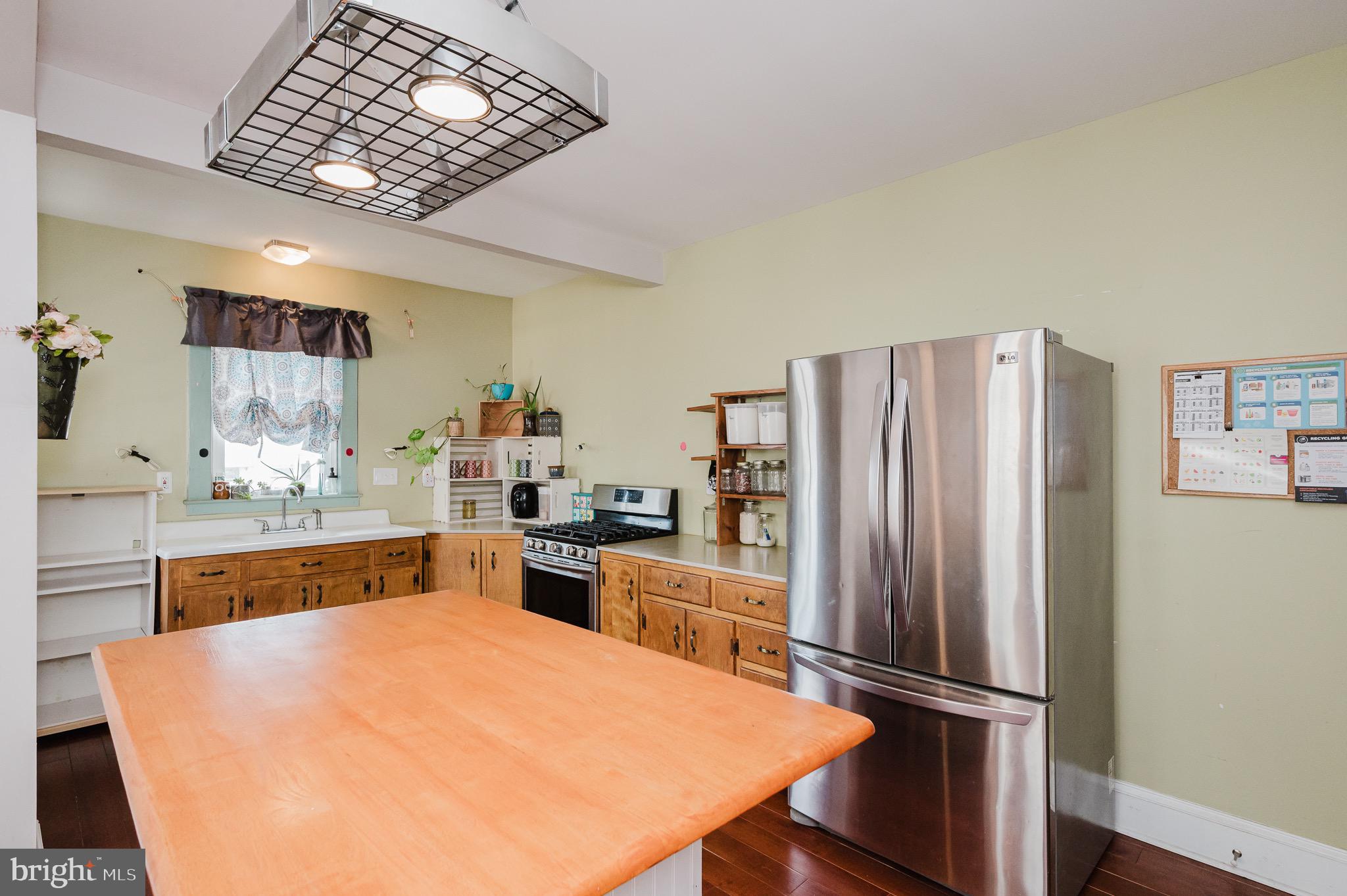 ELMWOOD - Residential