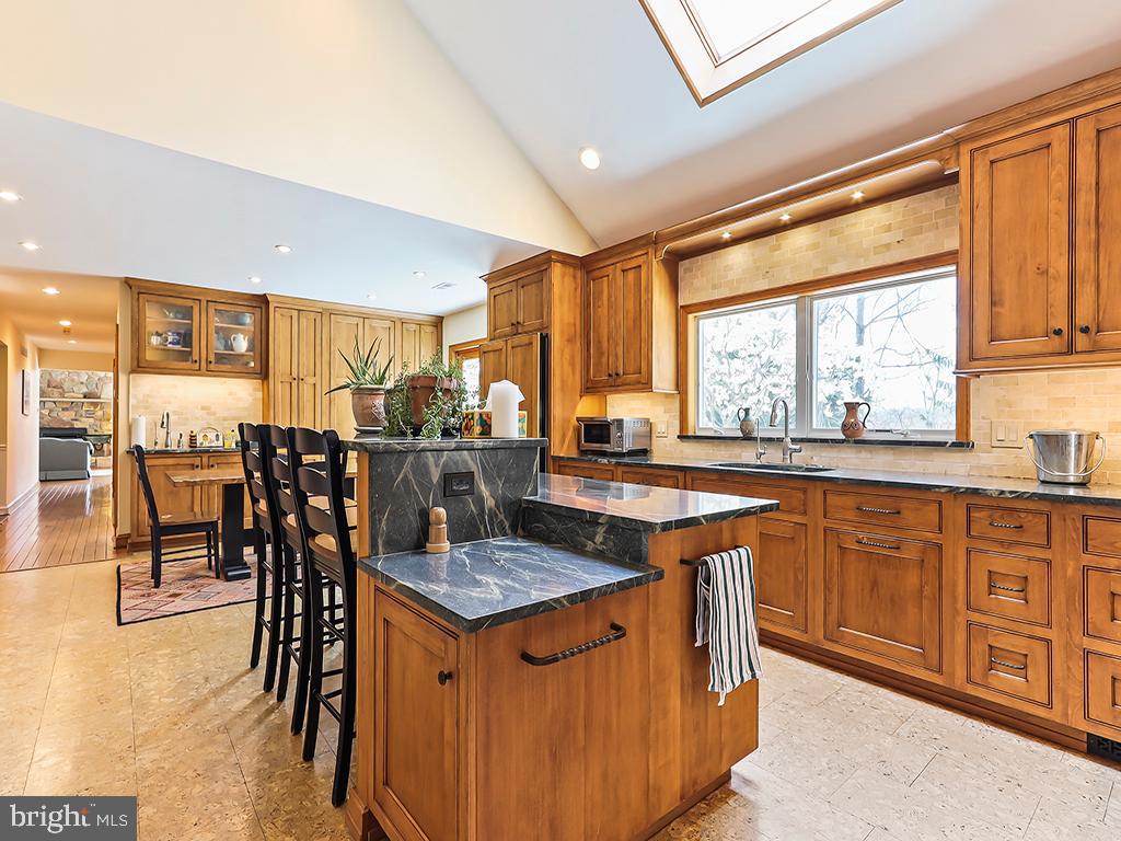 DEVONSHIRE - Residential