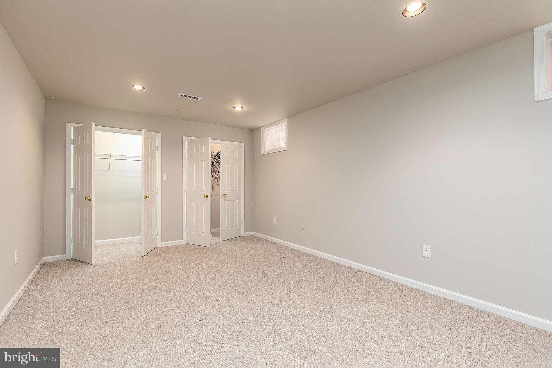 WOODSTONE - Residential