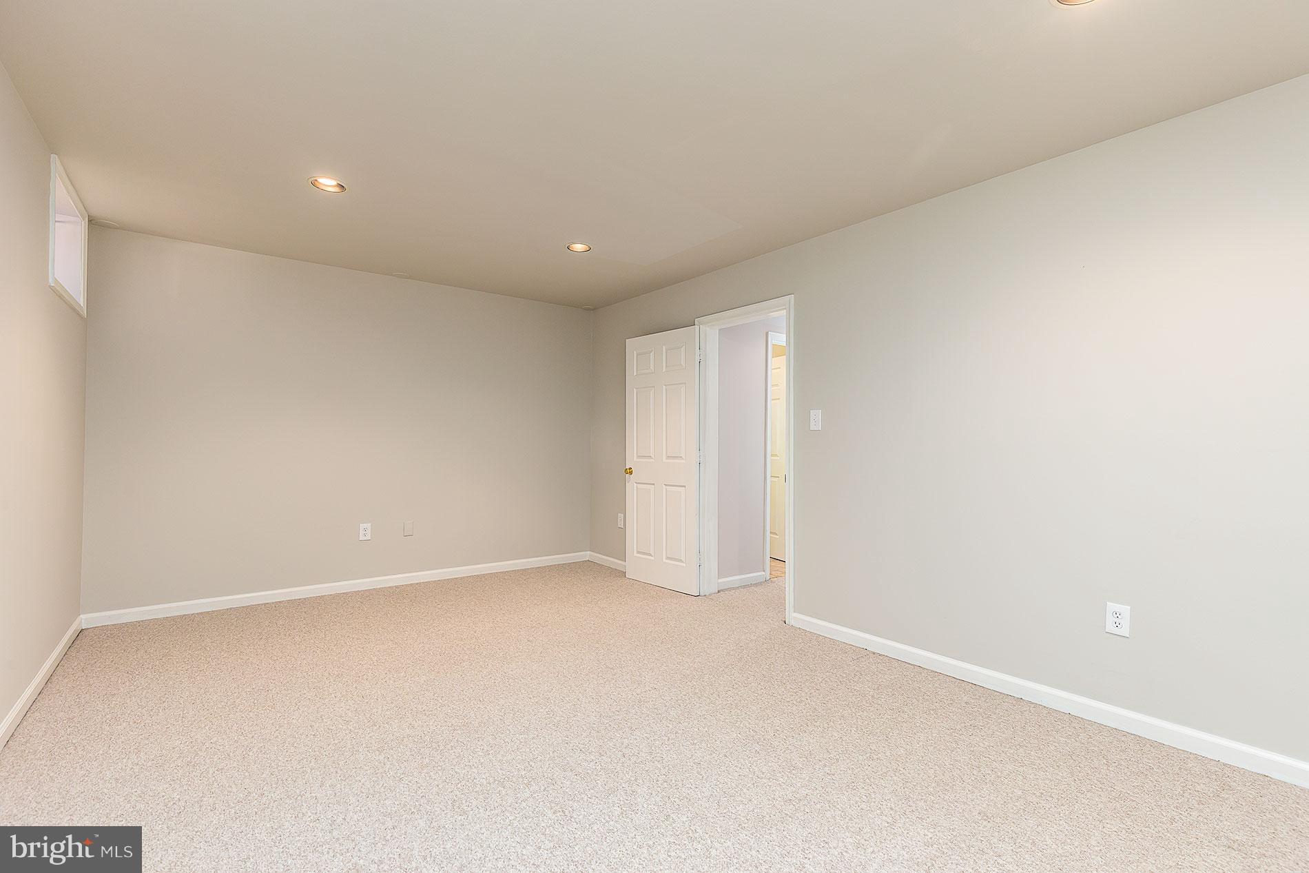 WOODSTONE - Residential