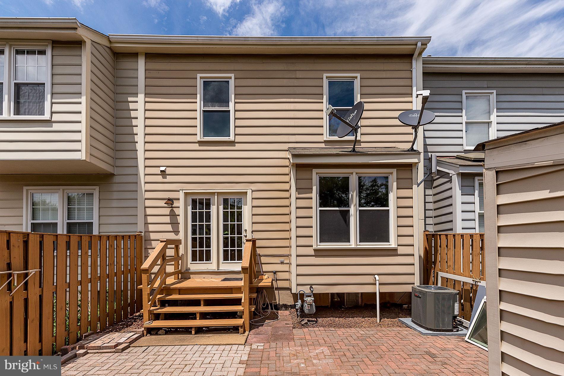 WOODSTONE - Residential