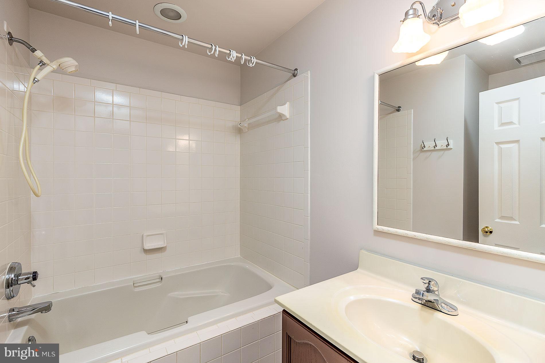 WOODSTONE - Residential