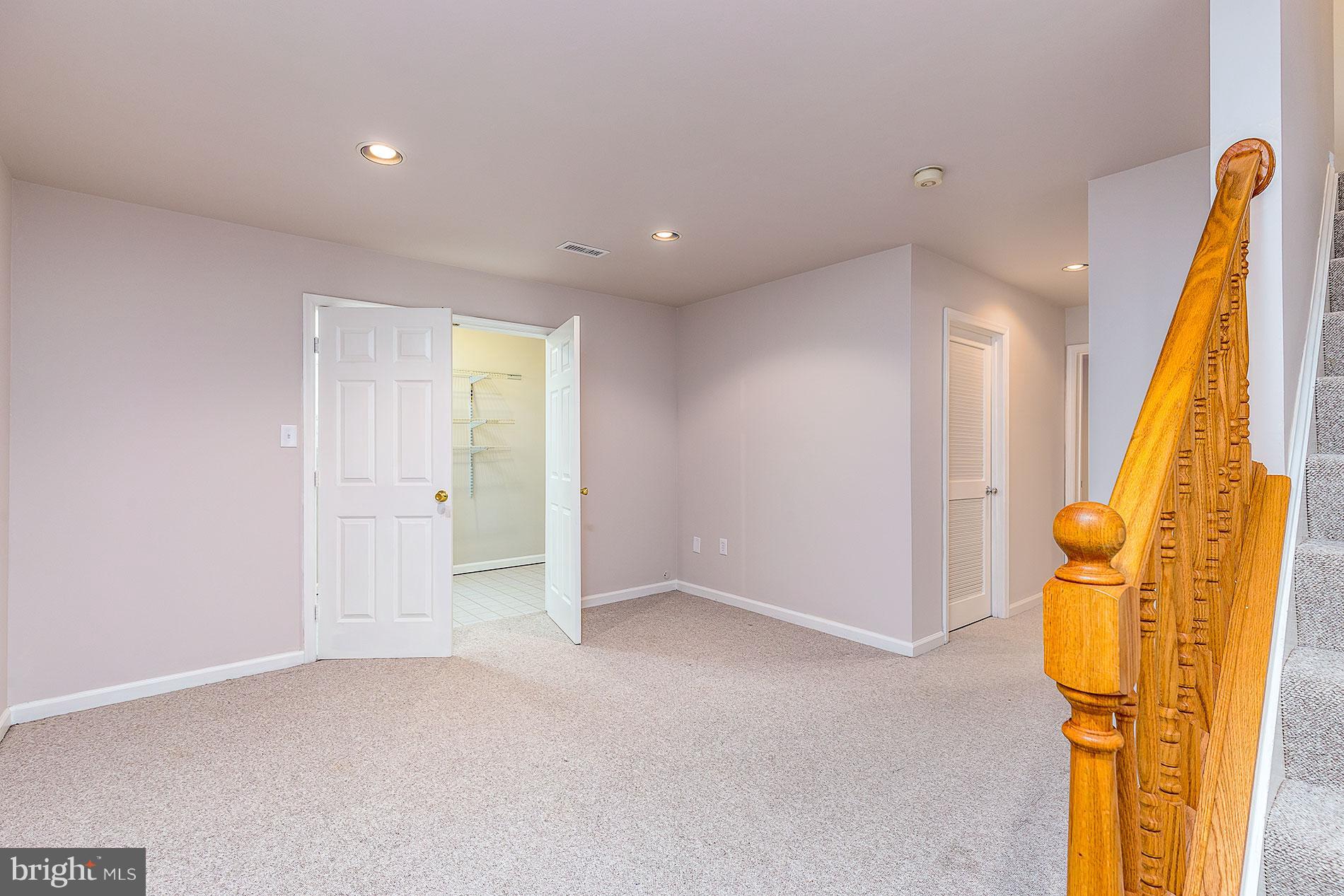 WOODSTONE - Residential