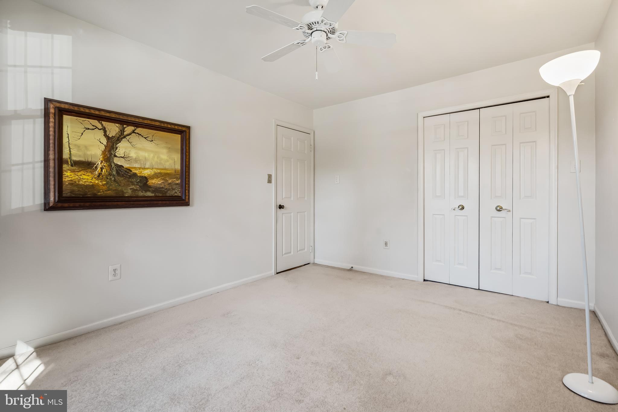 OAKTON GLEN - Residential