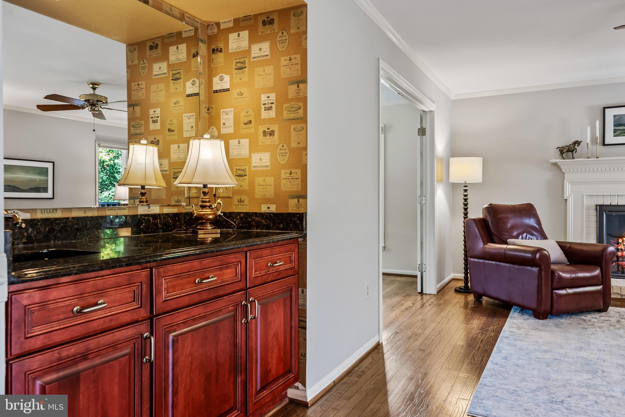 OAKTON GLEN - Residential