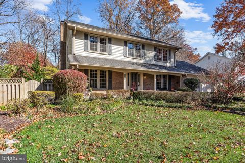 2716 GLENCROFT ROAD VIENNA VA 22181