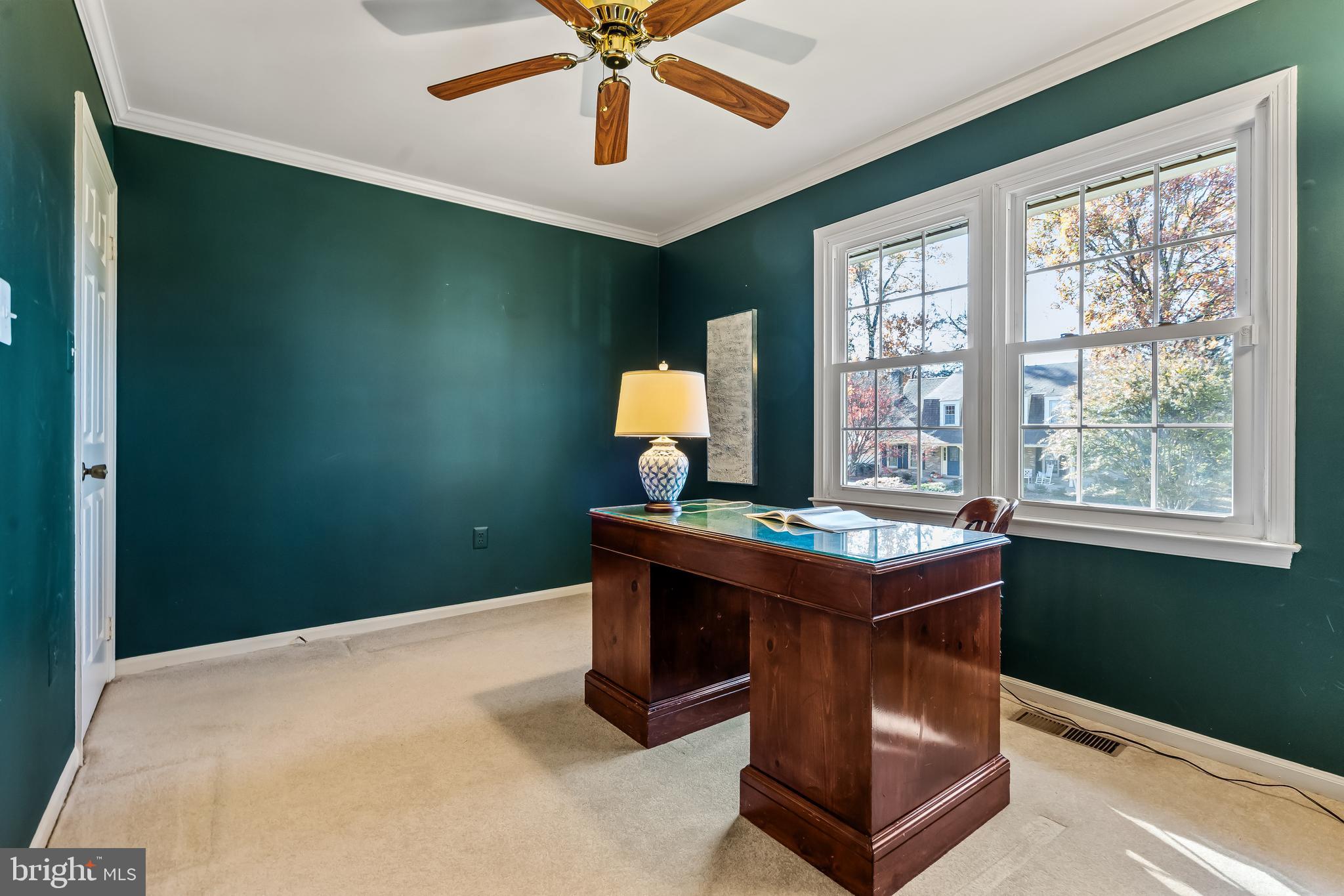 OAKTON GLEN - Residential