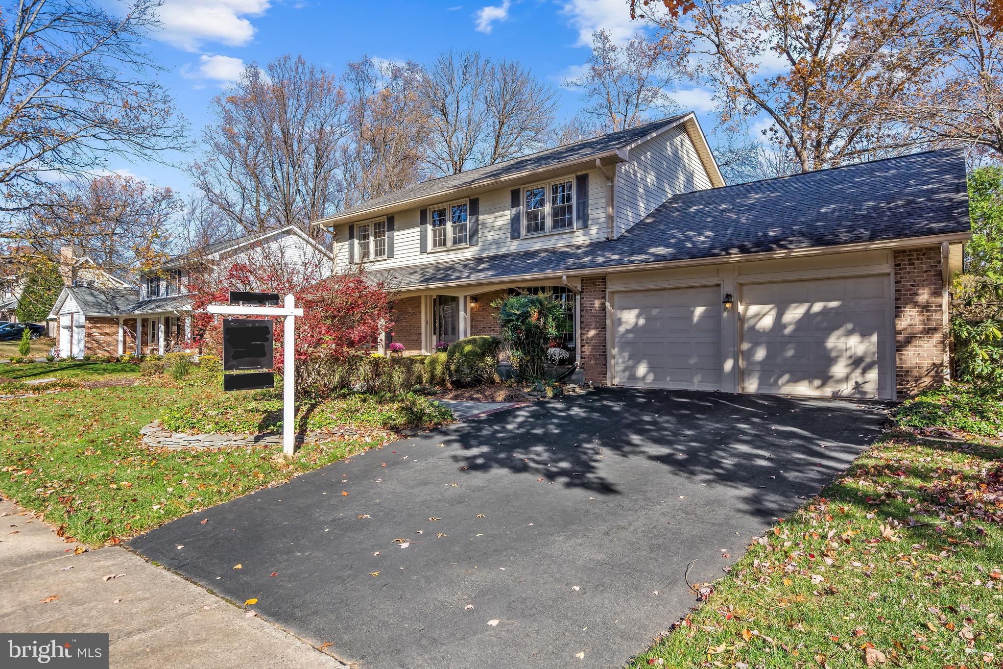 OAKTON GLEN - Residential