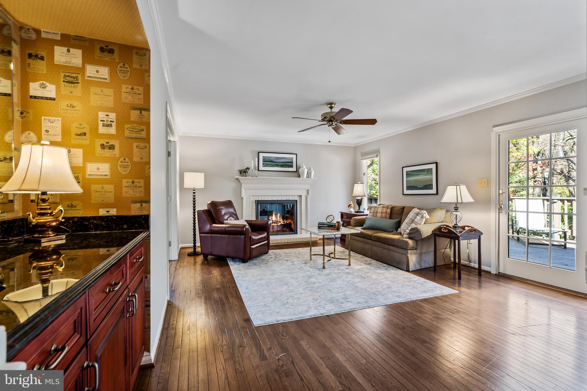 OAKTON GLEN - Residential