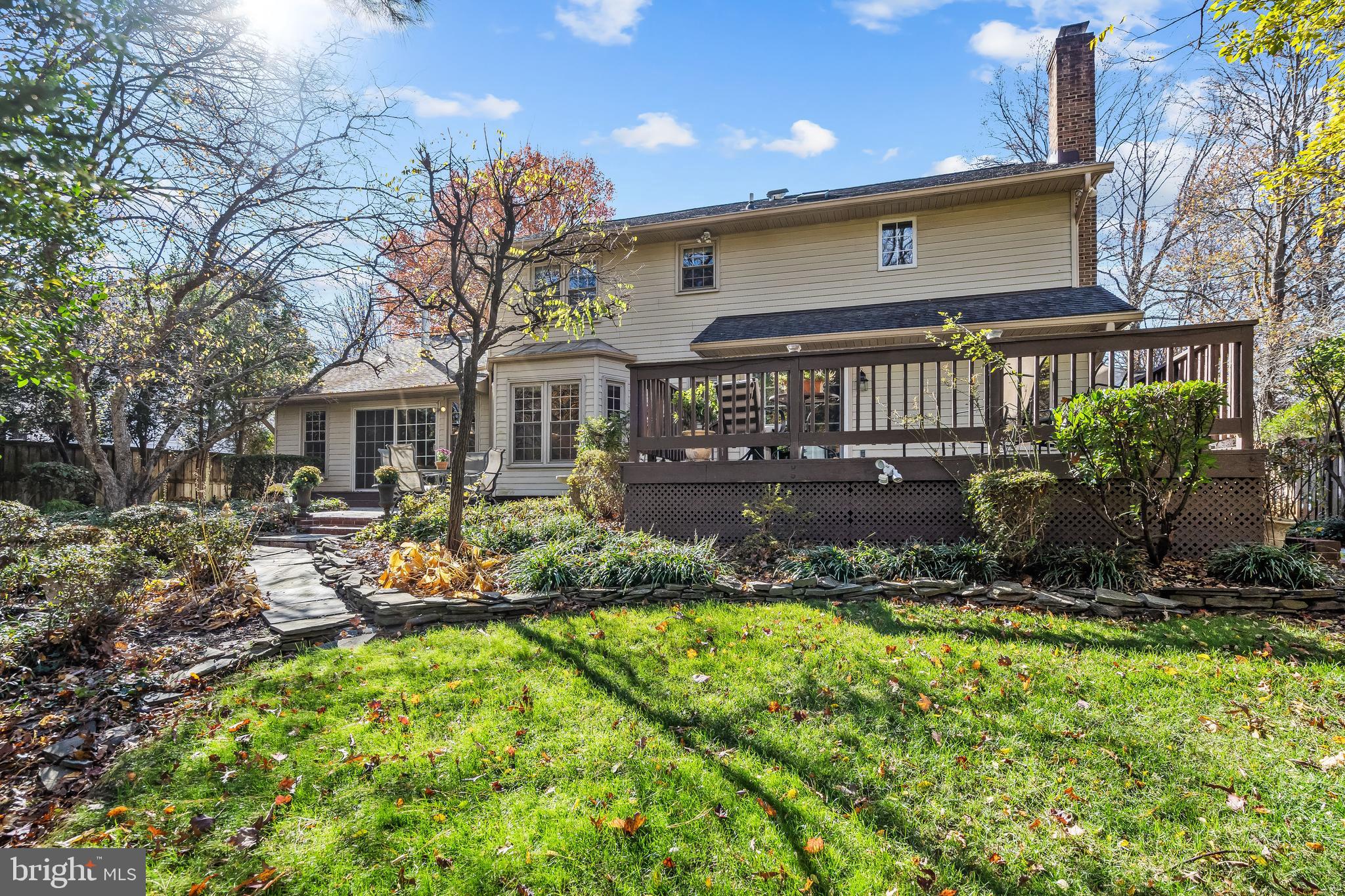 OAKTON GLEN - Residential