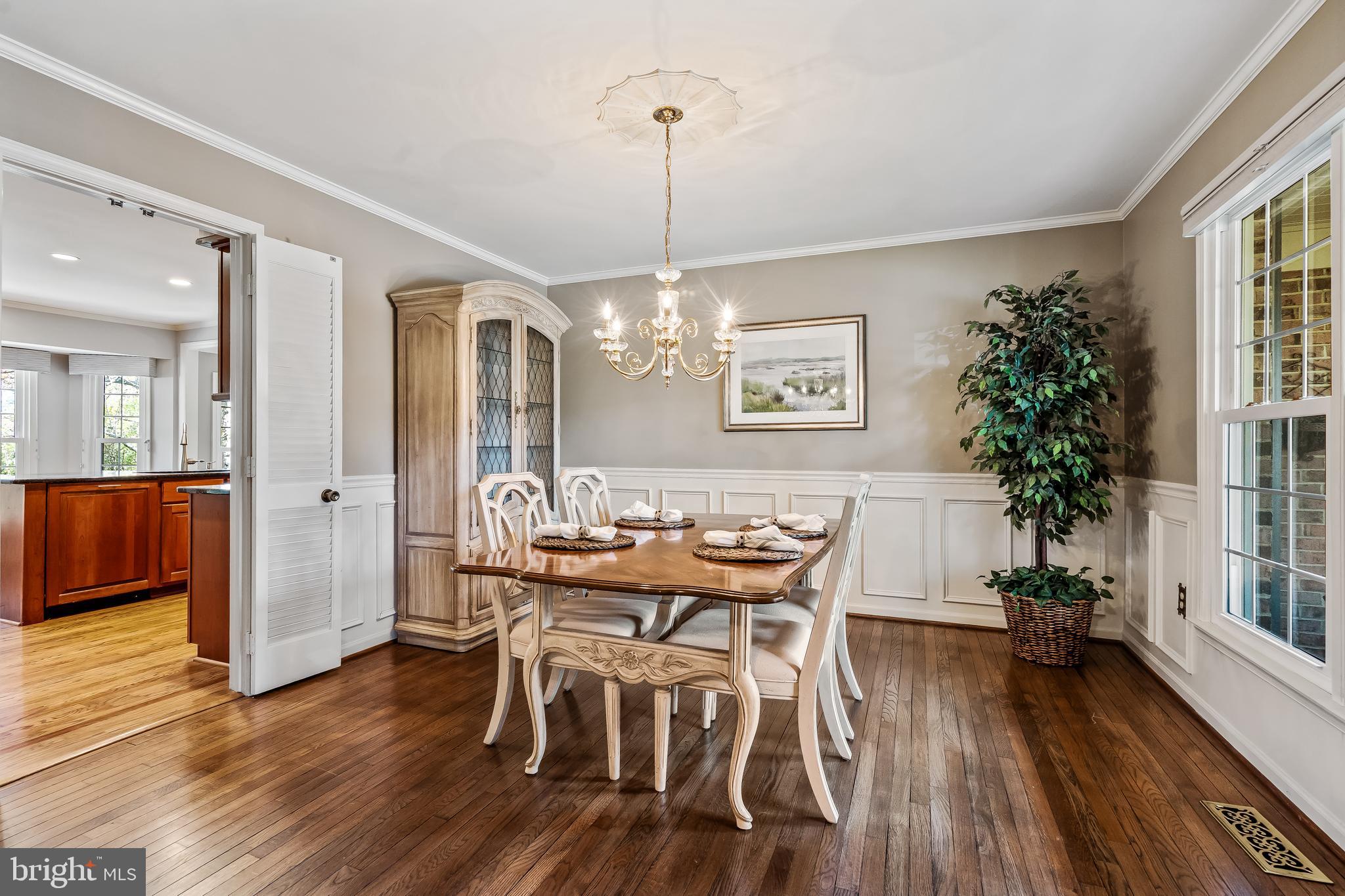 OAKTON GLEN - Residential