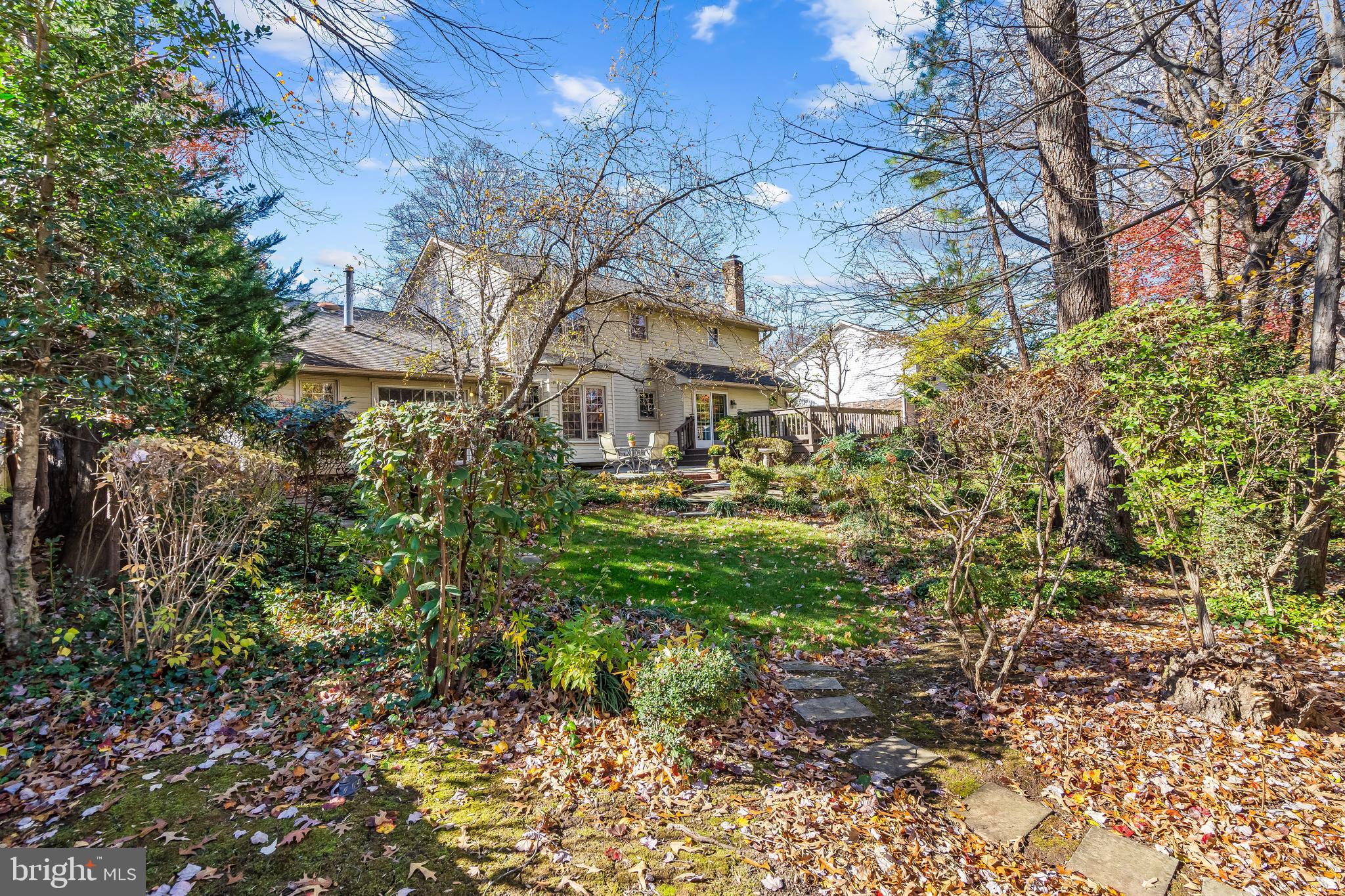 OAKTON GLEN - Residential