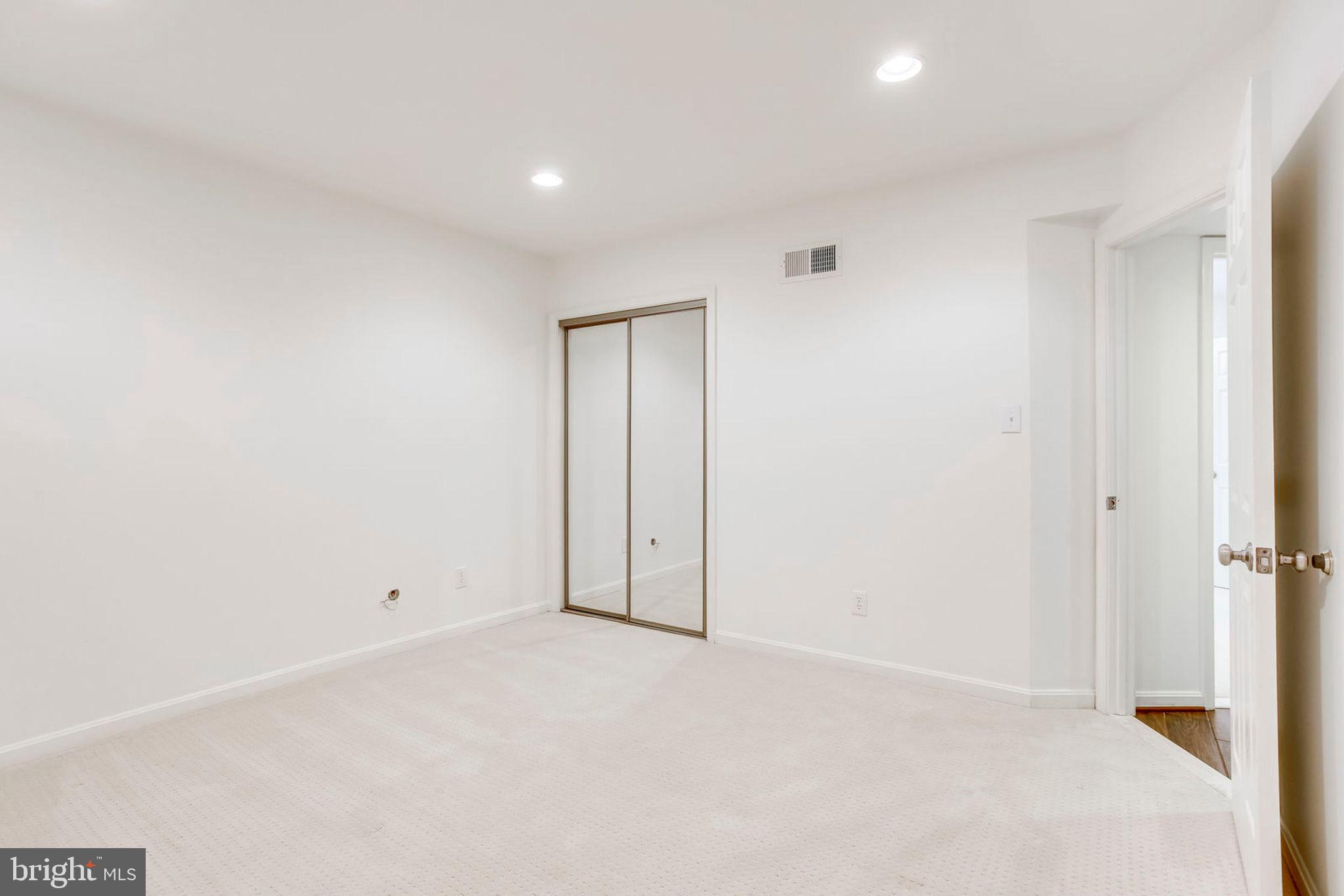 ROGERS FARM - Residential