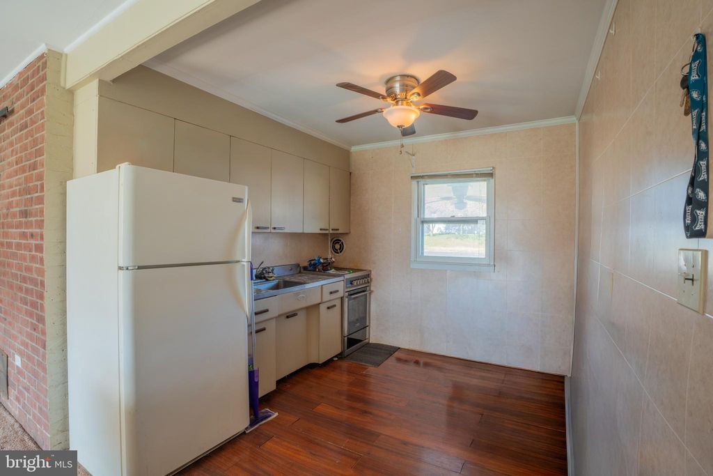 Photo of 86 Wildflower Rd, LEVITTOWN, PA 19057 (MLS # PABU2108936)
